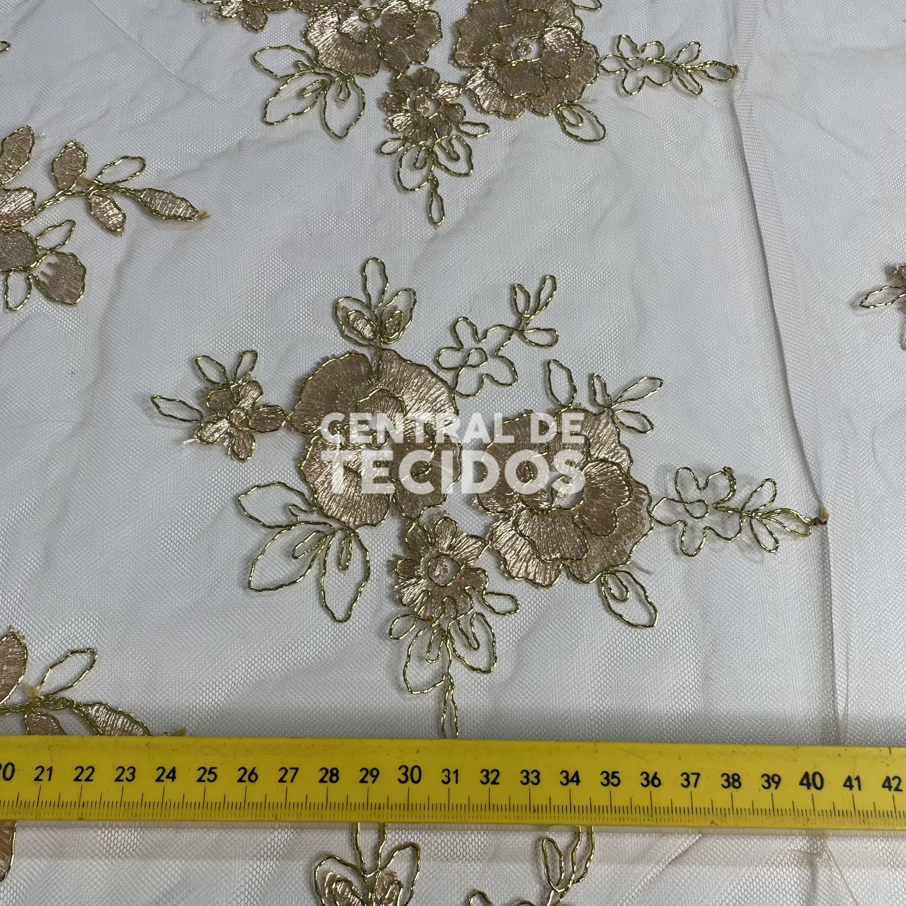 Tule Bordado Metalic Dourado
