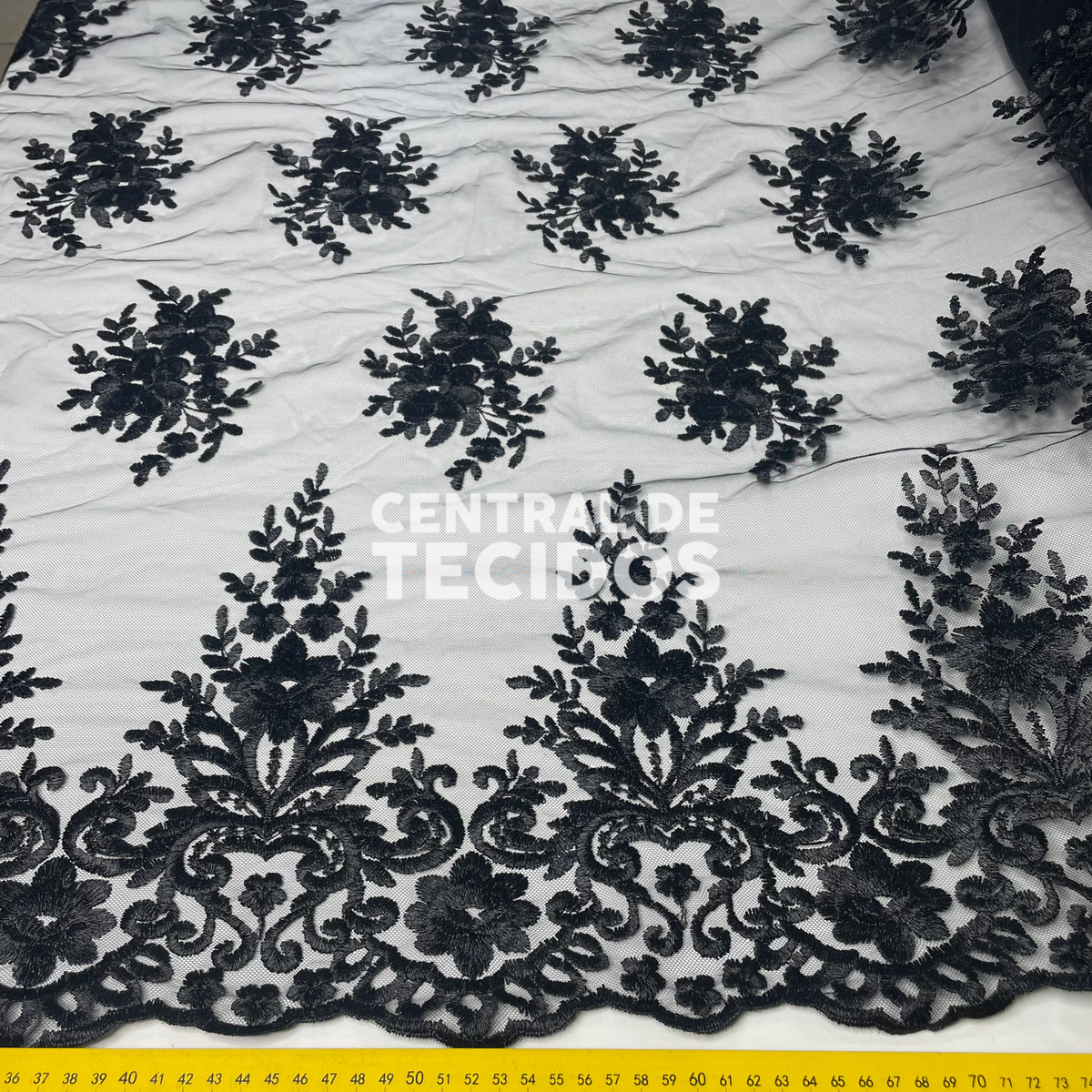 Tule Bordado Juliana Preto