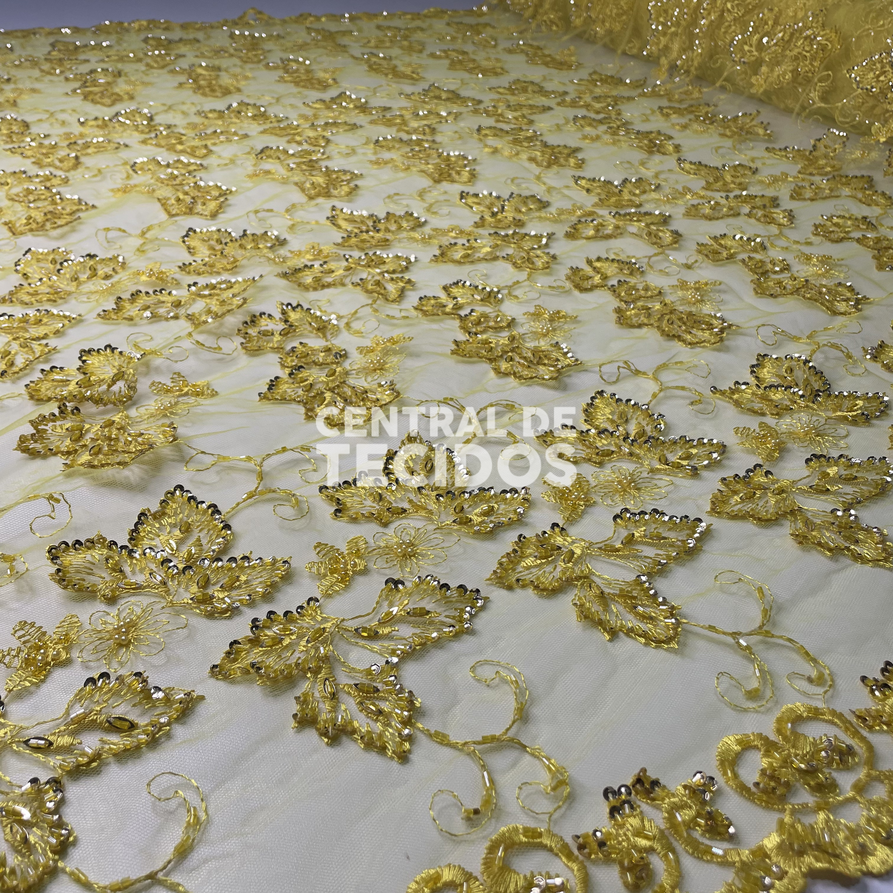 Tule Bordado Pedraria Amarelo Ouro