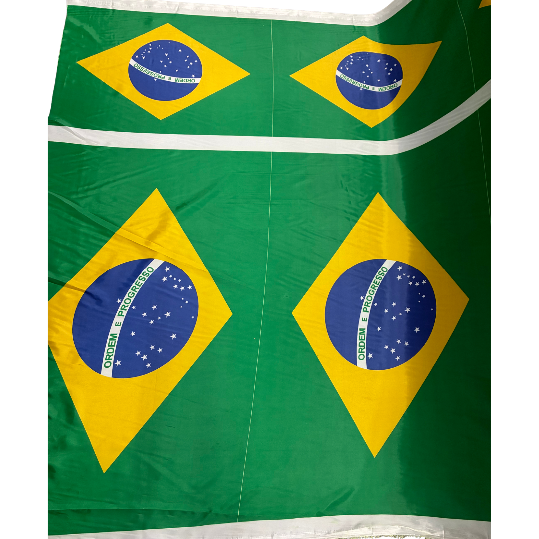 Tecido Bandeira do Brasil - 2 médias e 2 pequenas