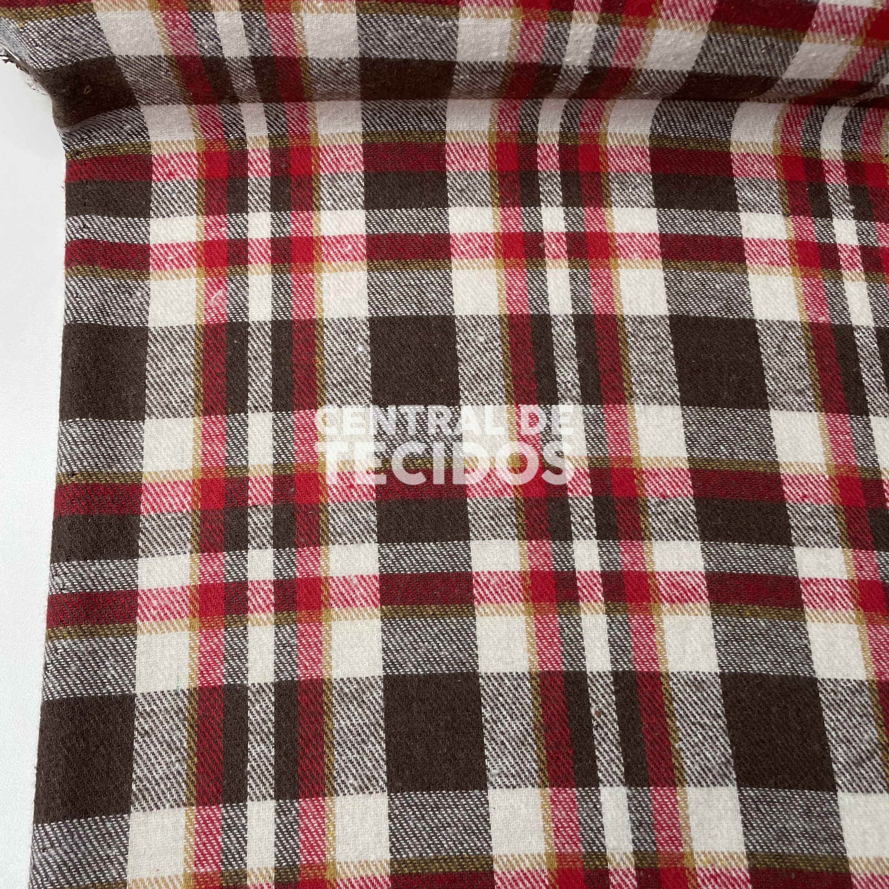 Flanela Felpada Marrom e Vermelho