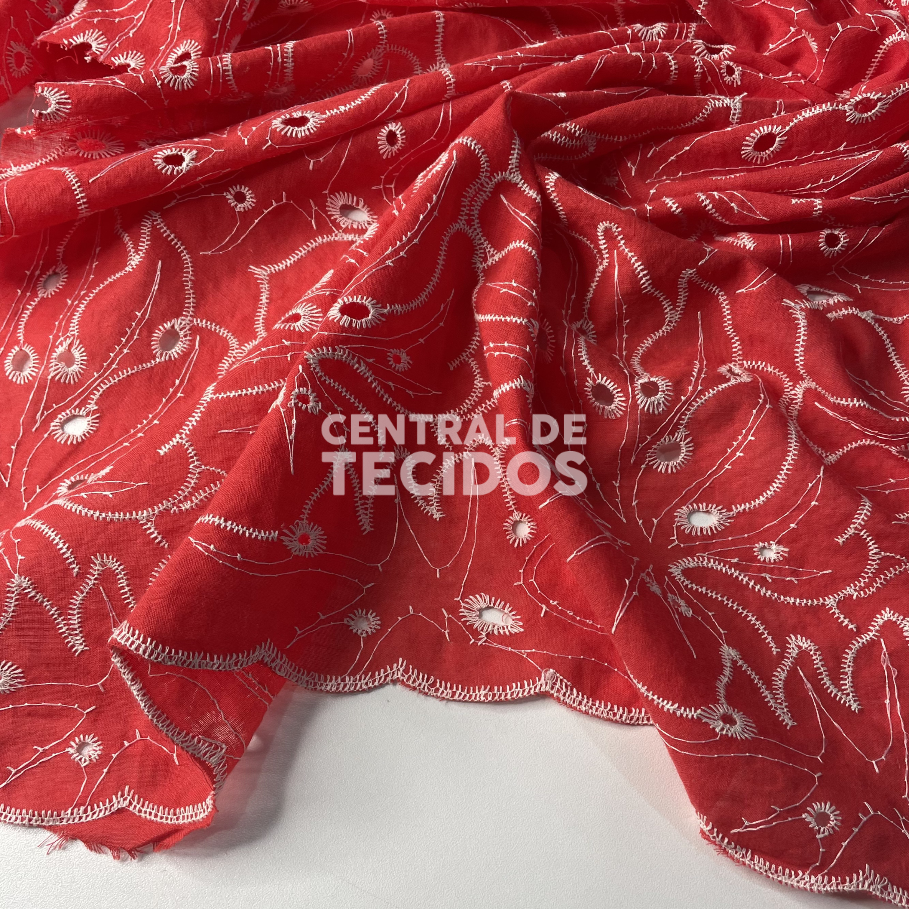 Broderi Laise Bordado Folhas Vermelho