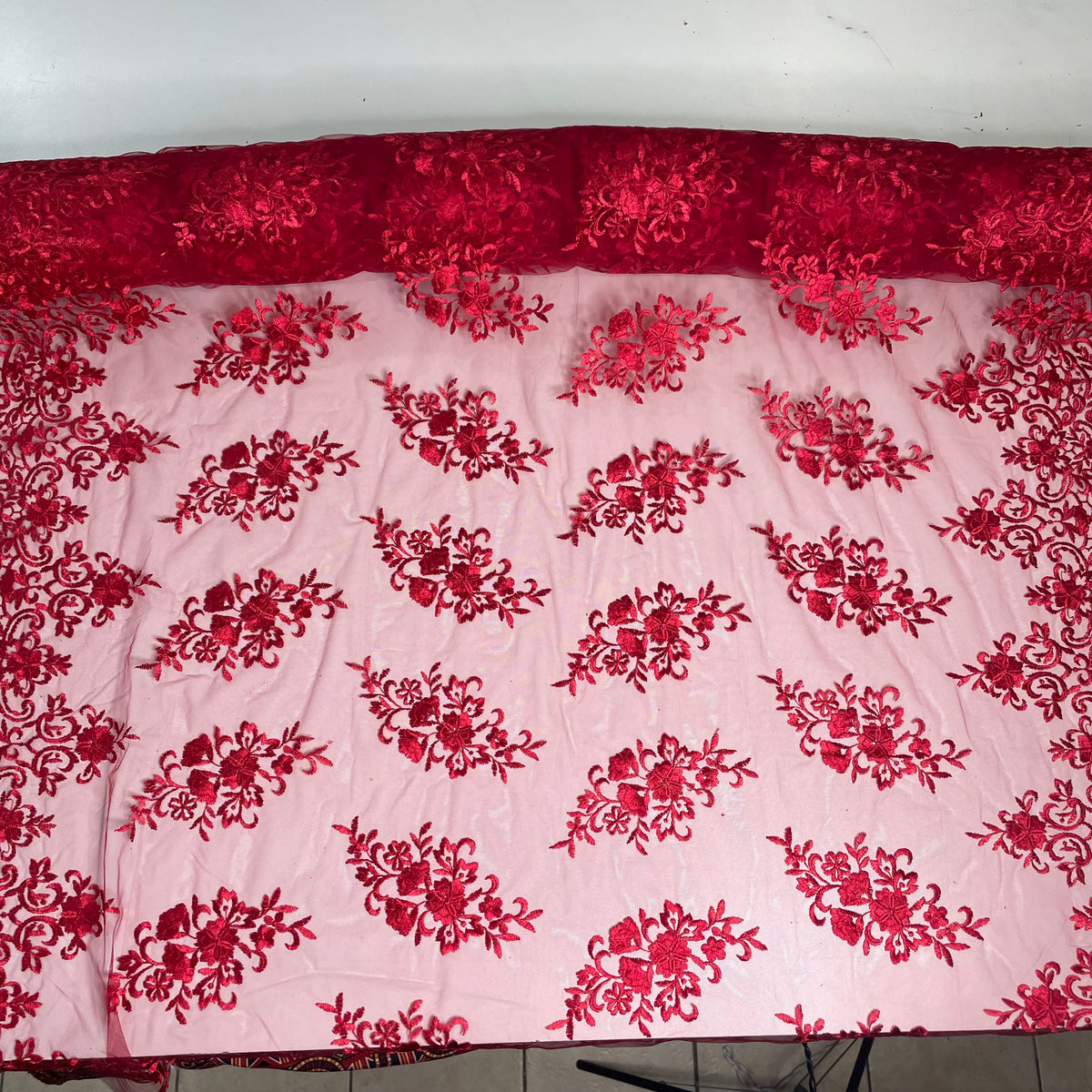 Tule Bordado Juliana Vermelho