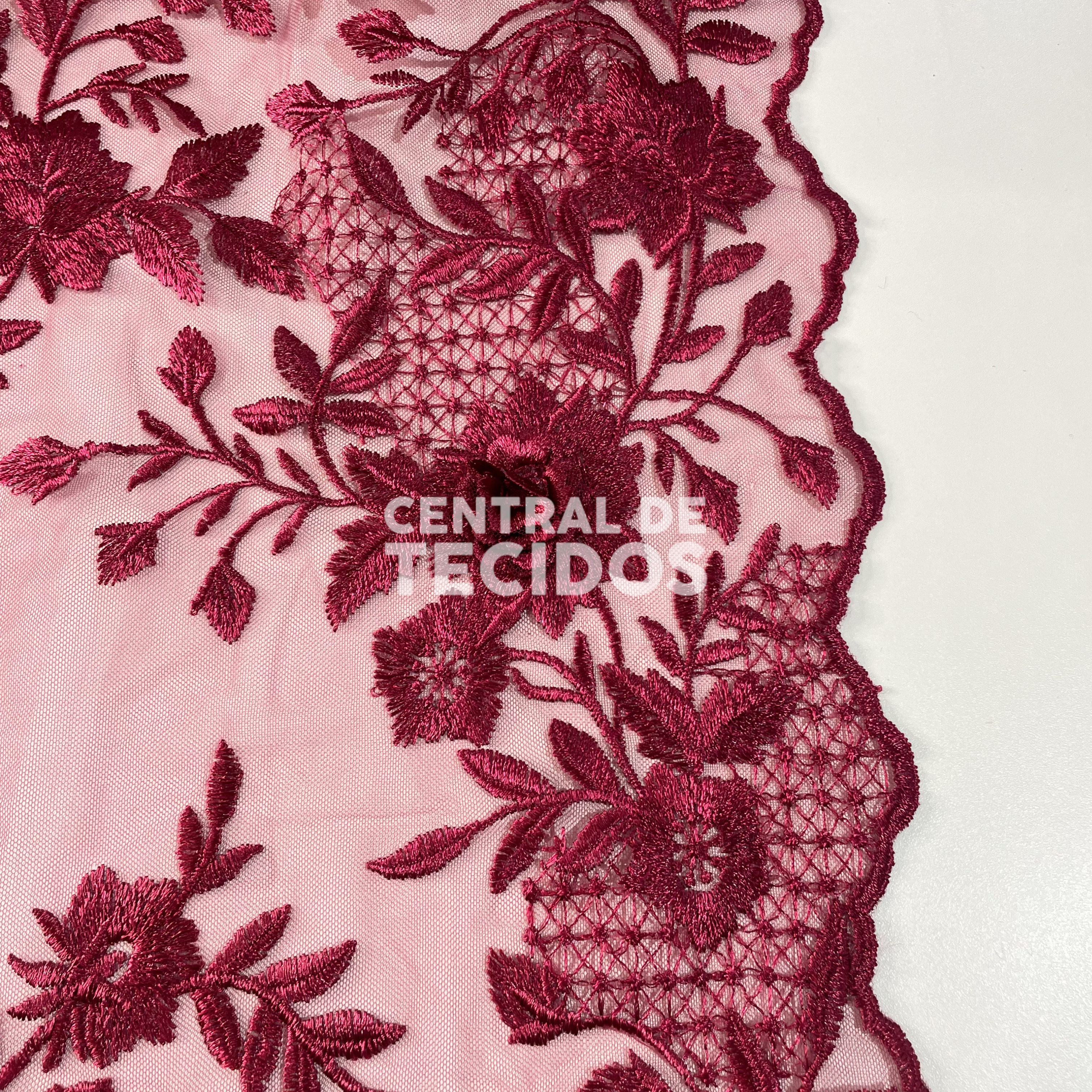 Tule Bordado 3D Floral Bordô