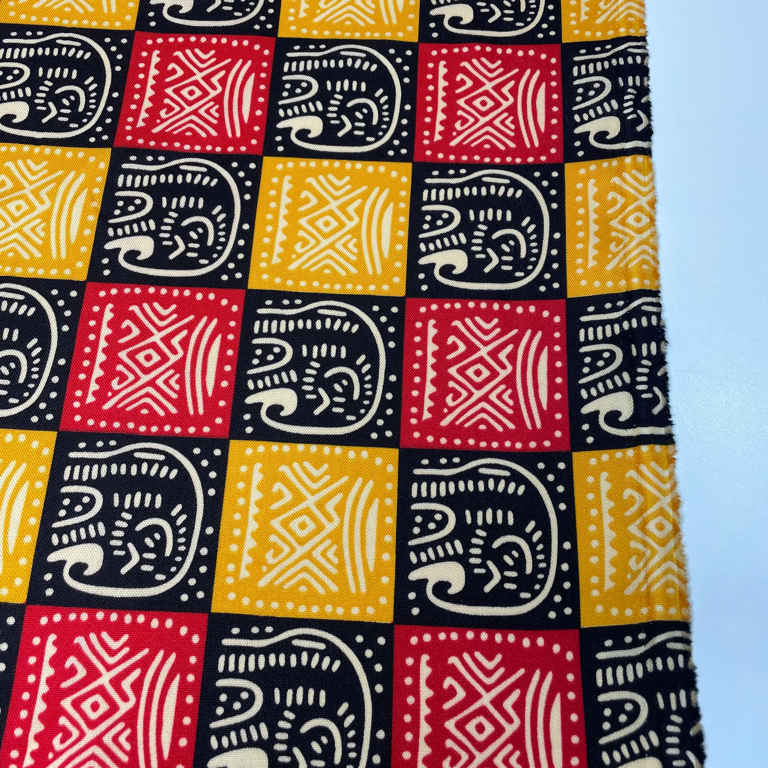 Oxford Étnico Mosaico Tribal Amarelo Vermelho e Preto