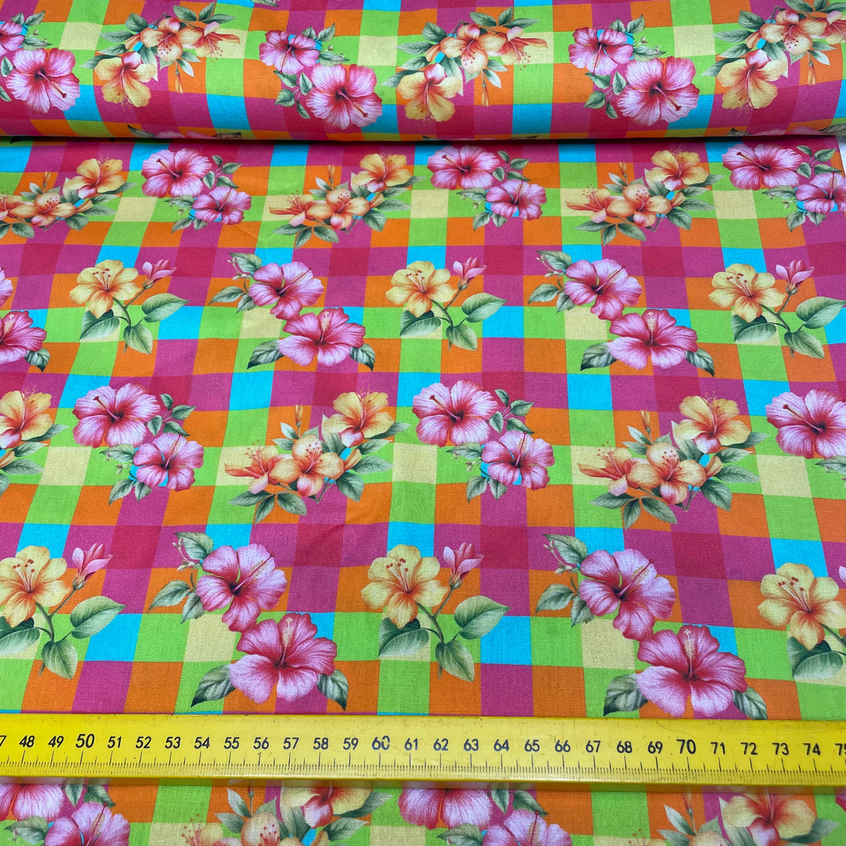 Tricoline Estampado Xadrez Floral