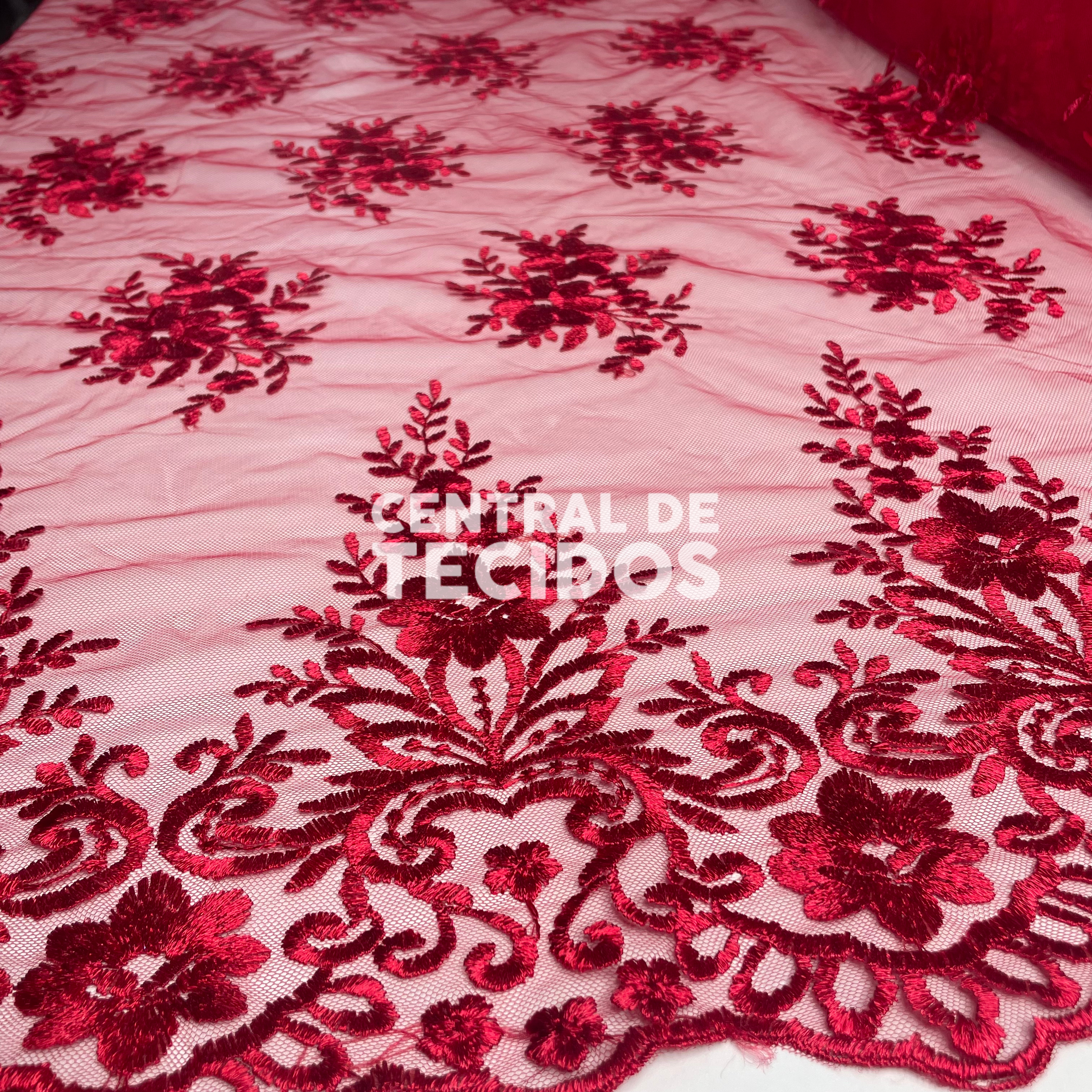 Tule Bordado Juliana Vermelho