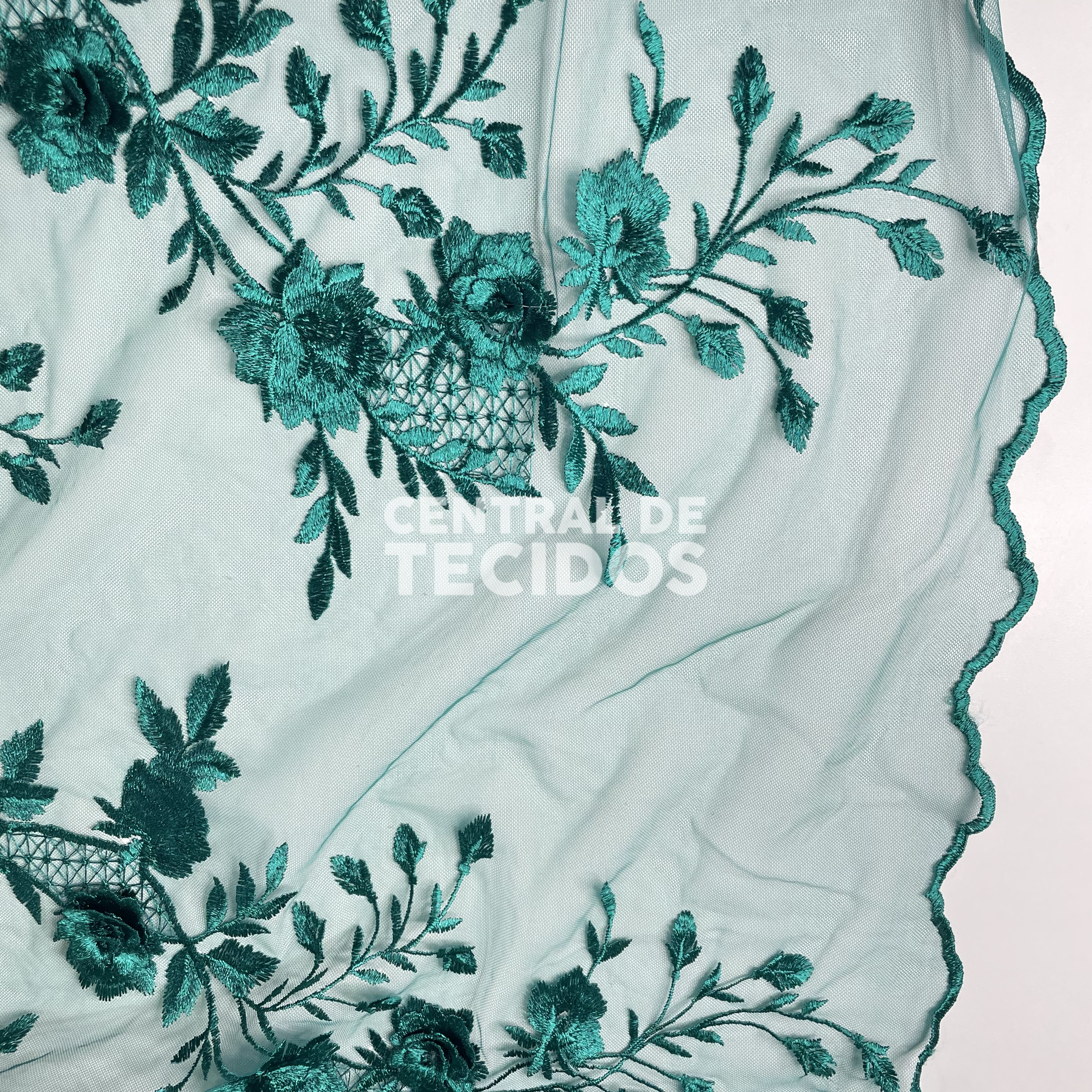 Tule Bordado 3D Floral Verde Floresta