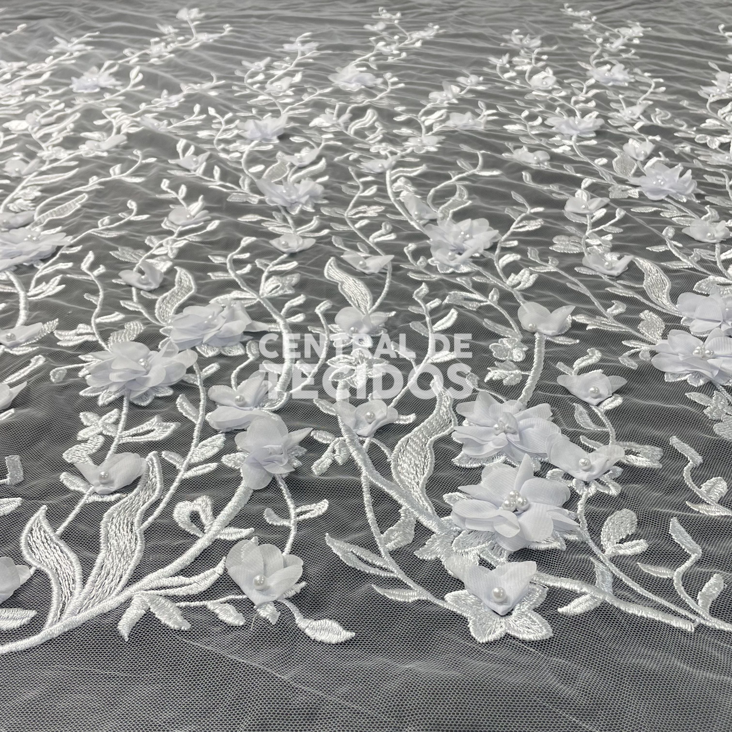 Tule Design Floral 3D Branco