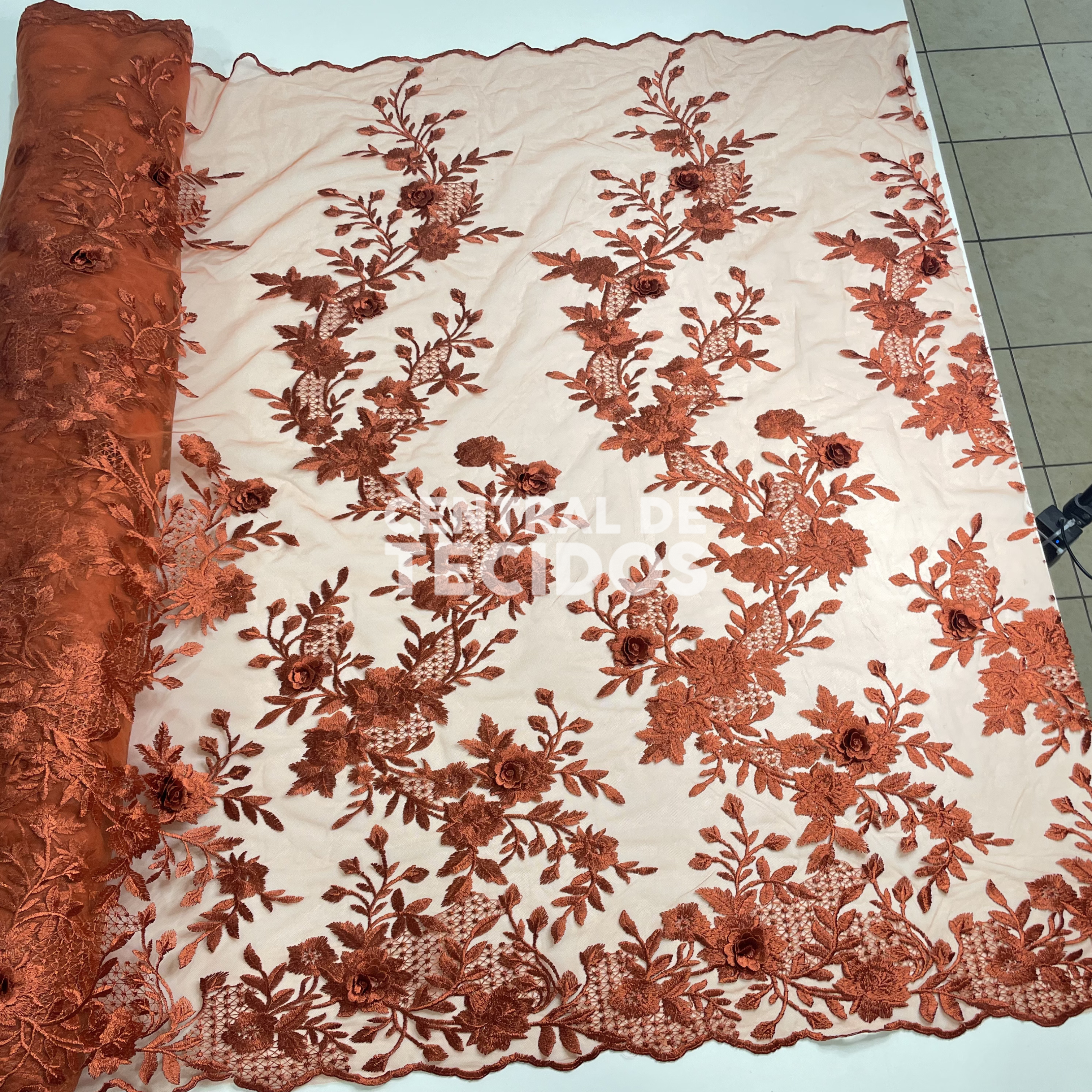 Tule Bordado 3D Floral Terracota