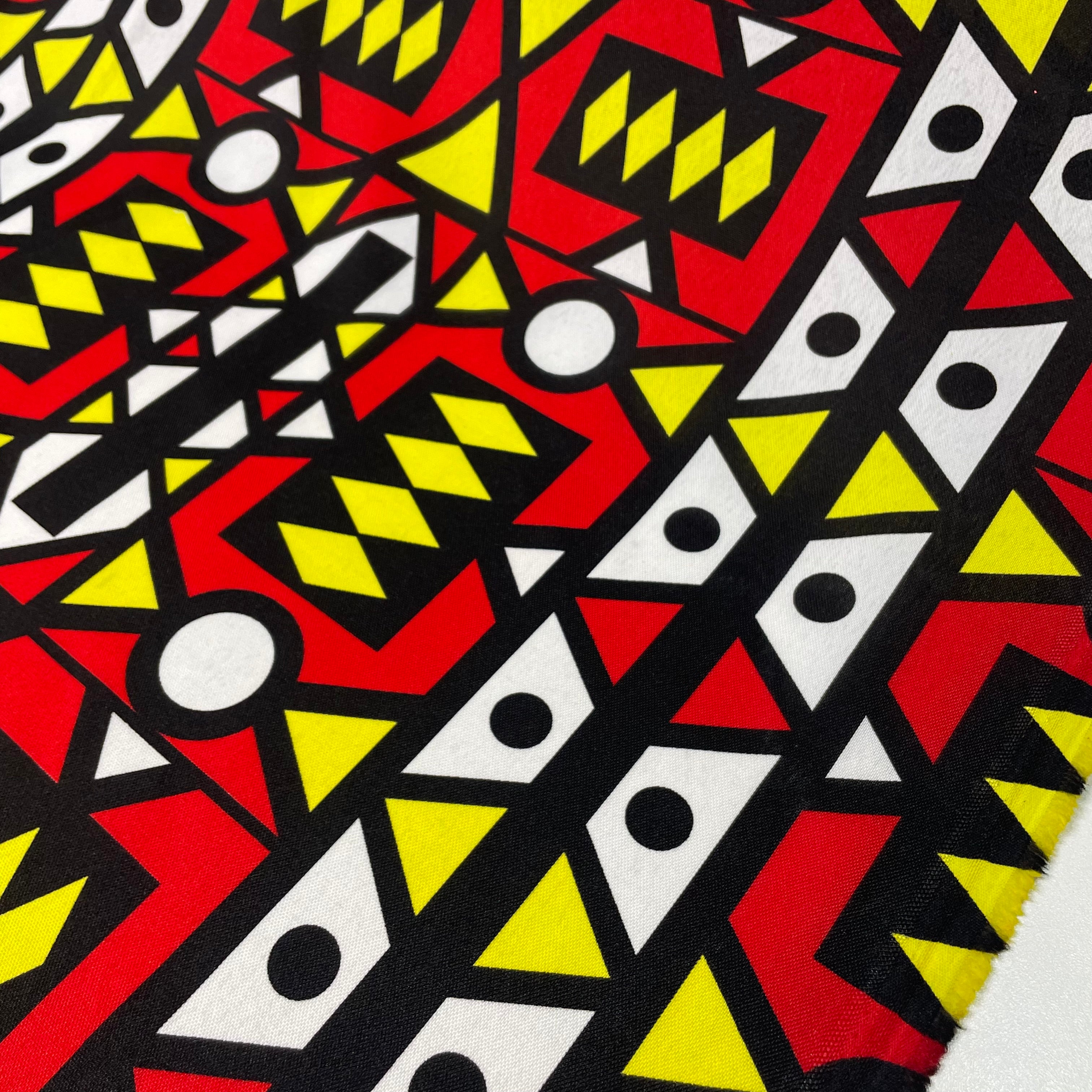 Oxford Étnico Geométrico Africano Amarelo e Vermelho