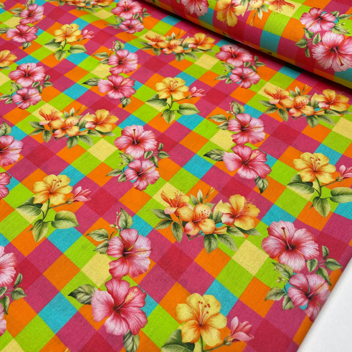 Tricoline Estampado Xadrez Floral