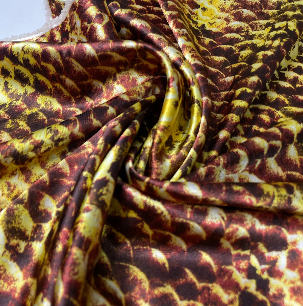 Cetim Estampado Animal Print Gold