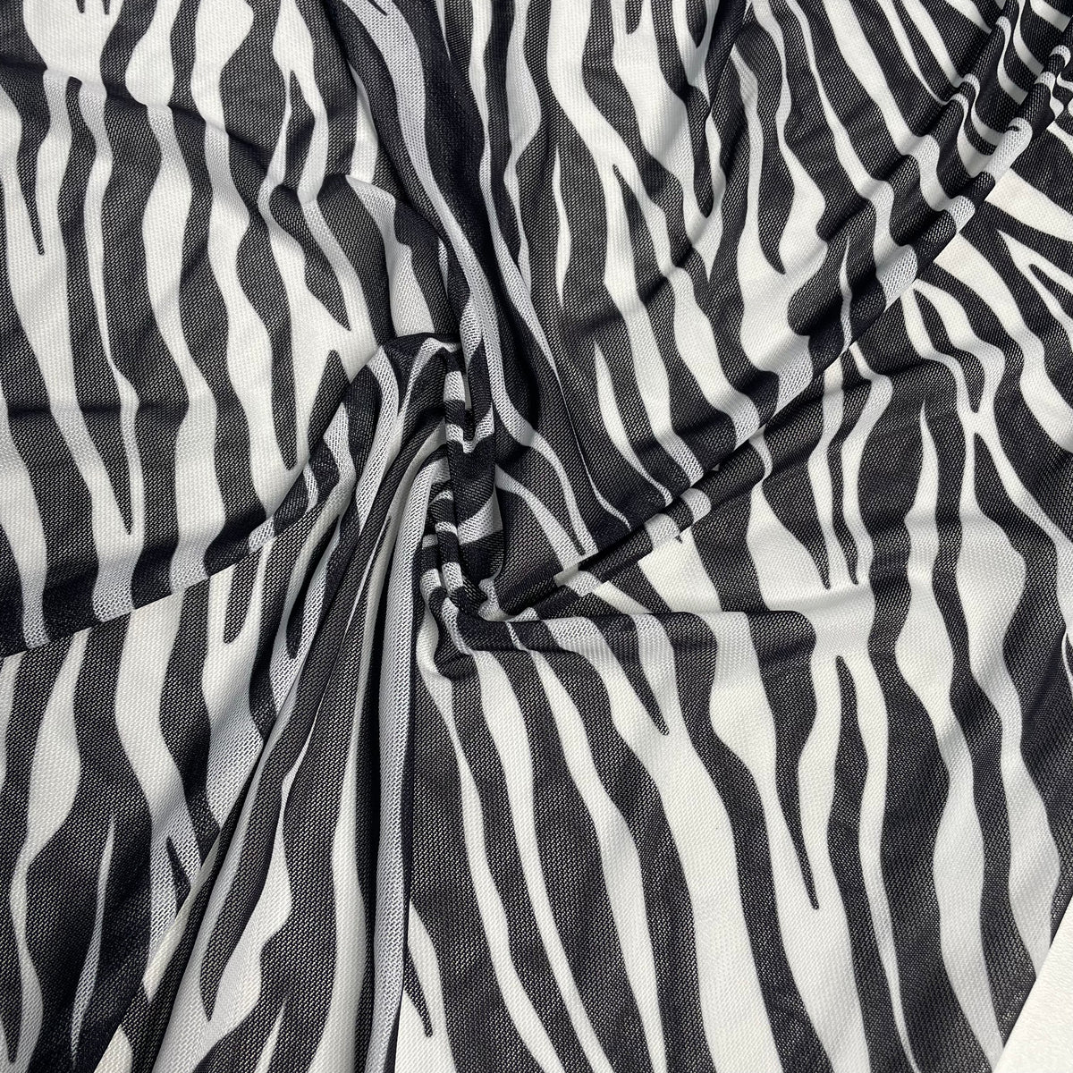 Tule com Elastano Digital Zebra