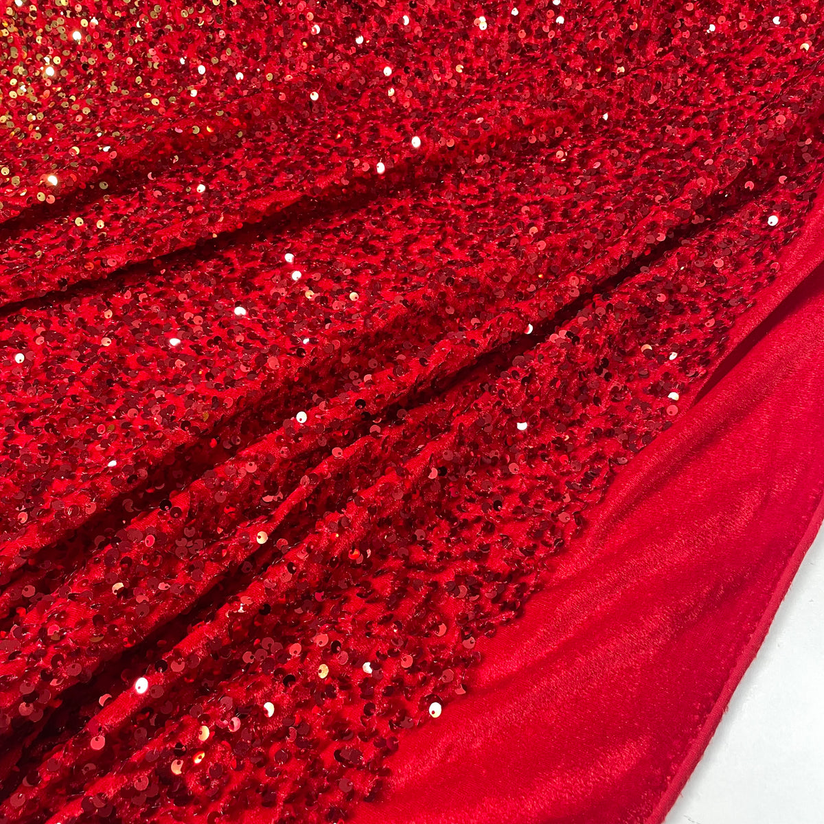 Veludo Paetê Degradê Vermelho e Dourado