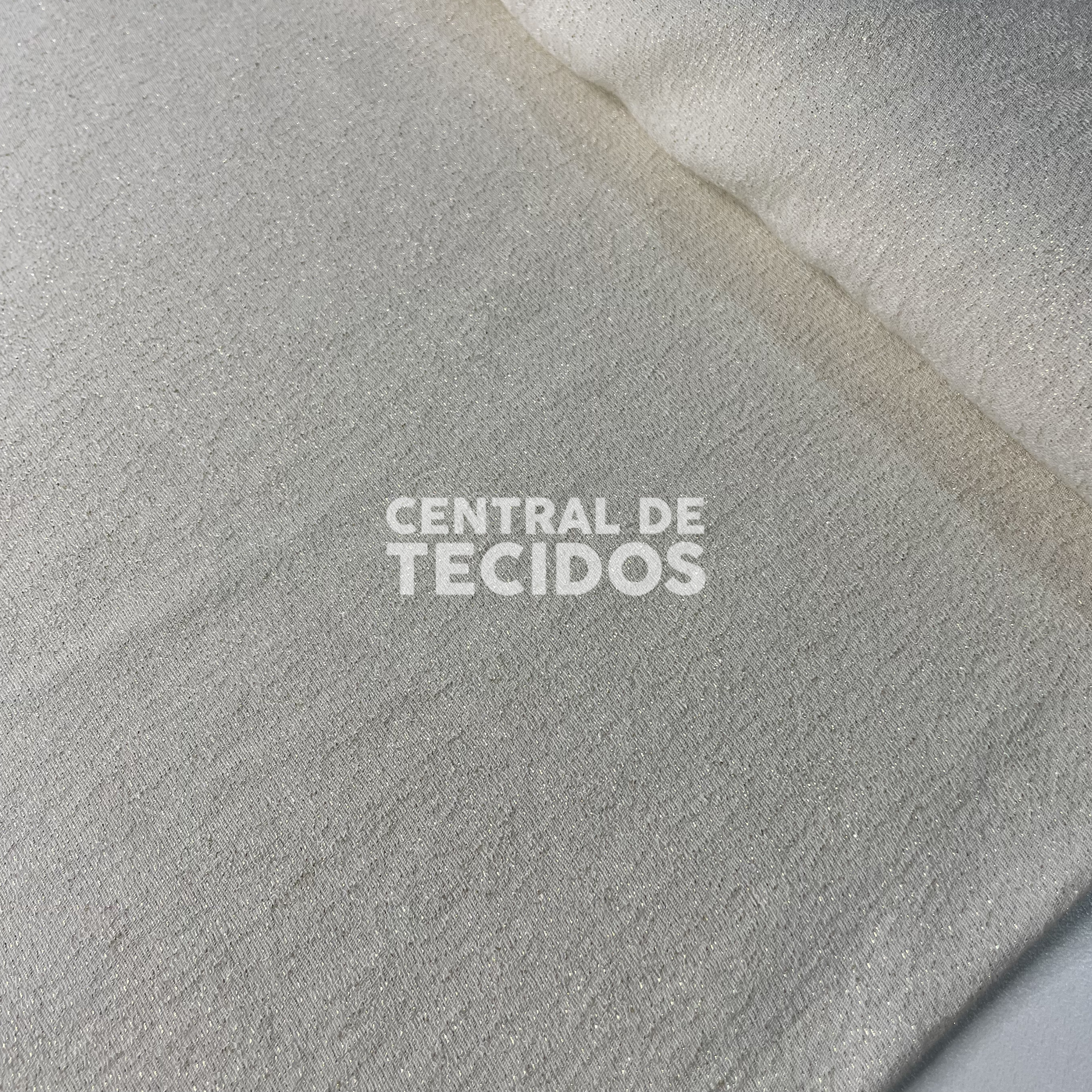 Crepe Marfim com Lurex Dourado