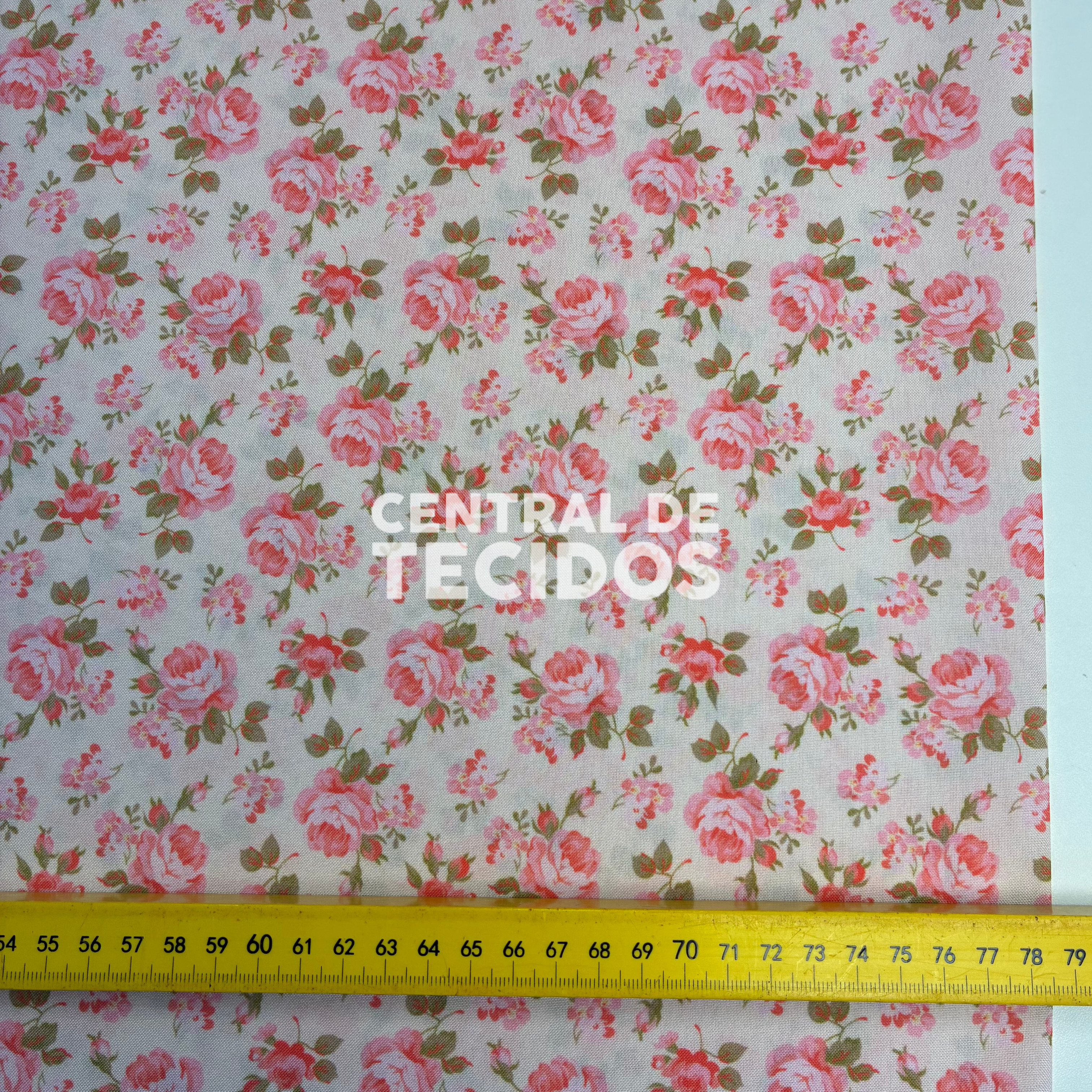 Oxfordine Digital Floral Rosa Fundo Salmão