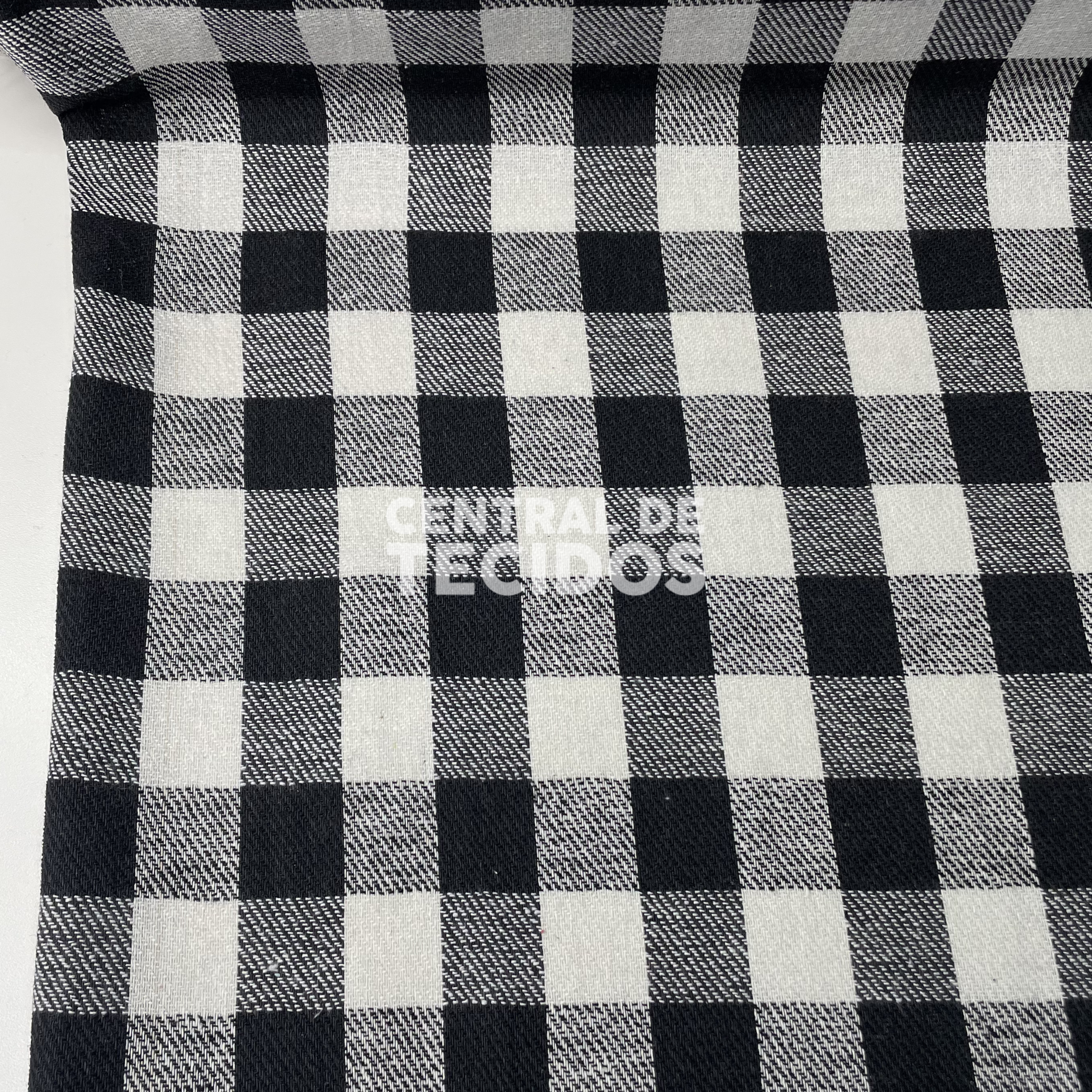 Flanela Felpada Preto e Branco