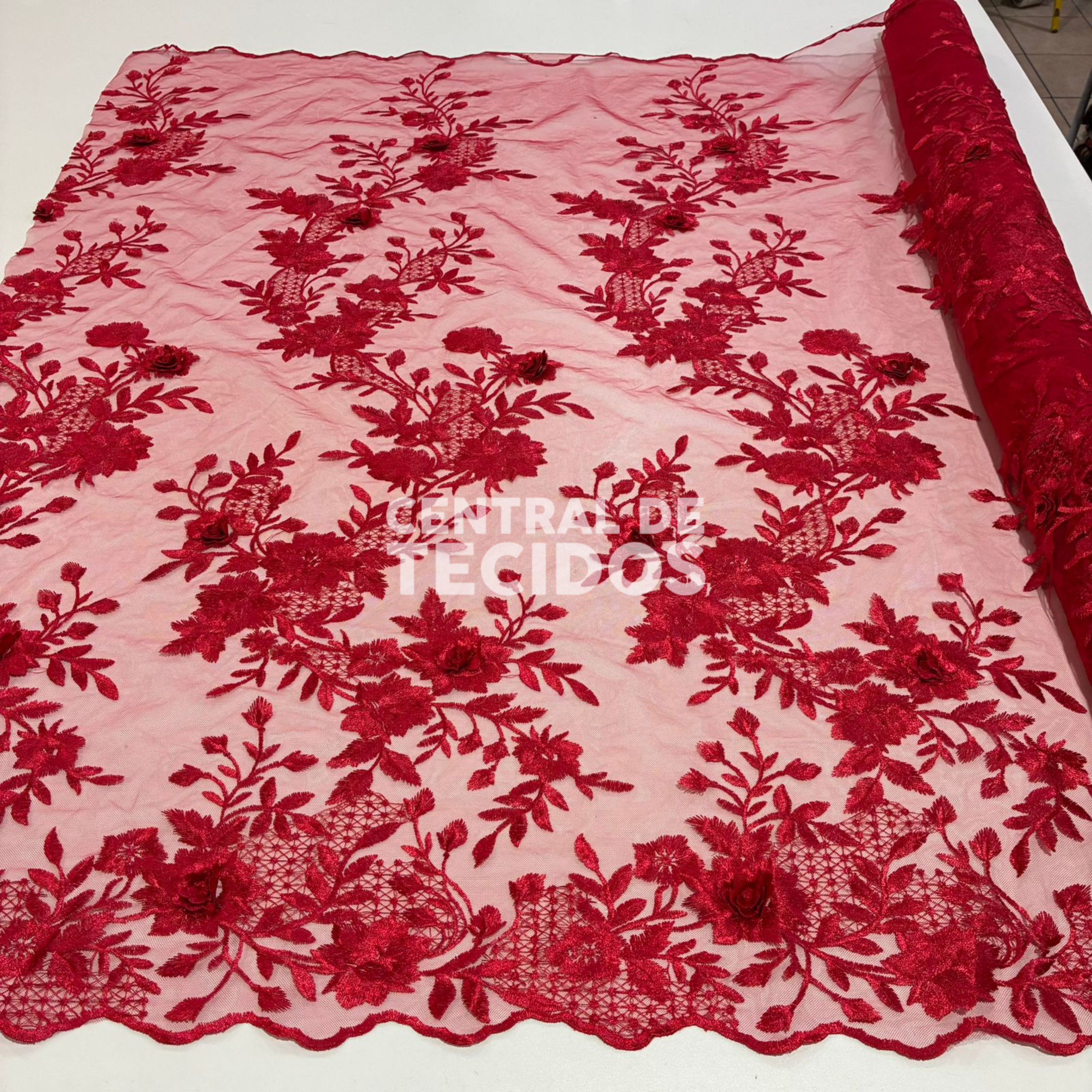 Tule Bordado London 3D Floral Vermelho