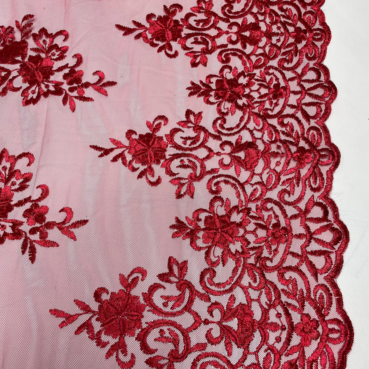 Tule Bordado Juliana Vermelho