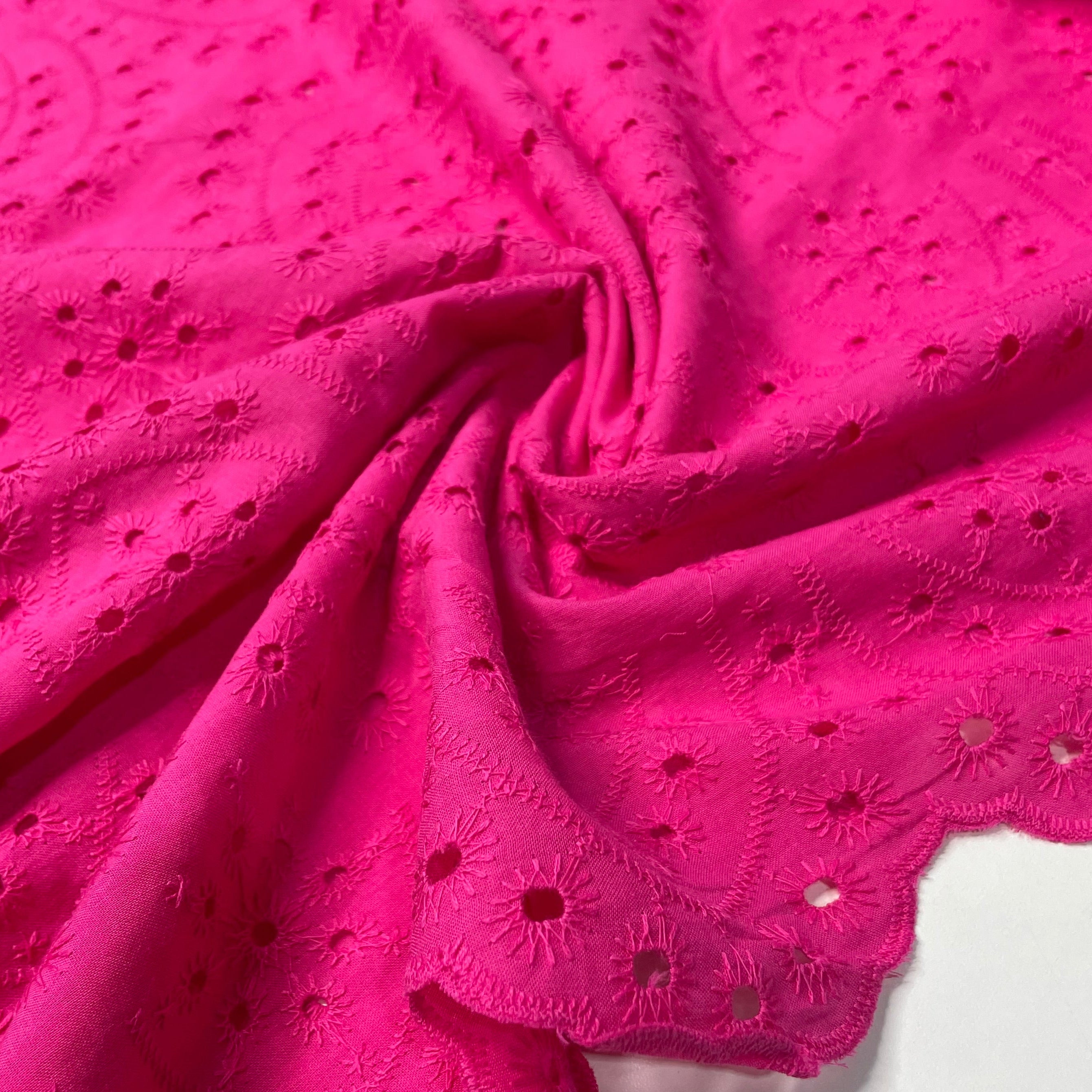 Laise Bordado Rosa Choque