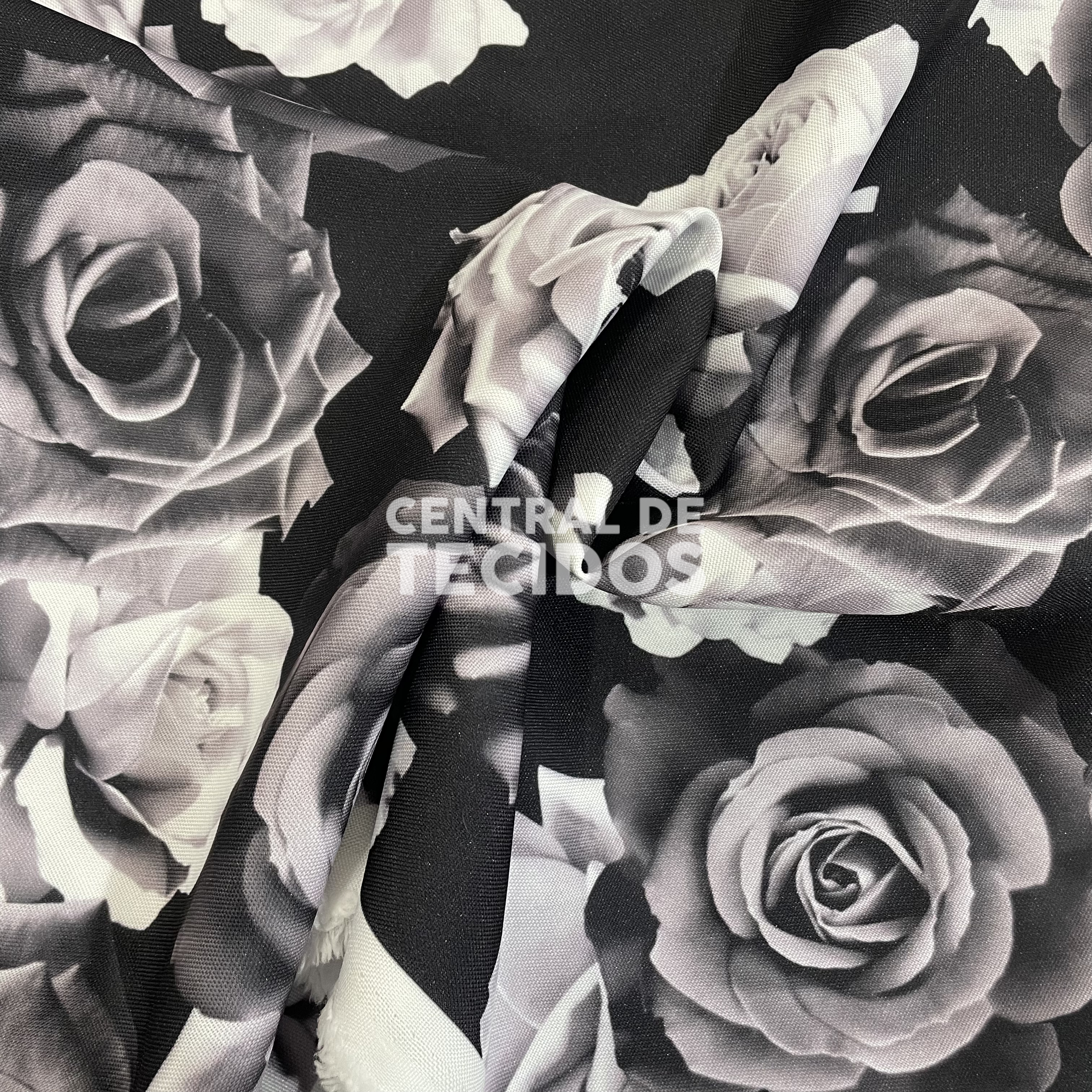 Oxford Digital Rosas Reais Preto e Branco