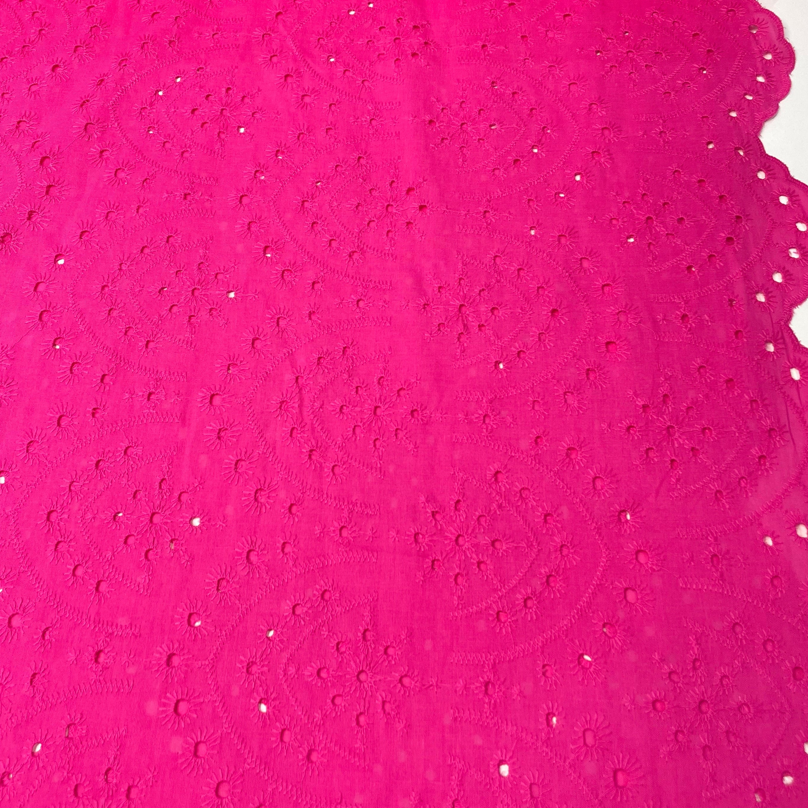 Laise Bordado Rosa Choque