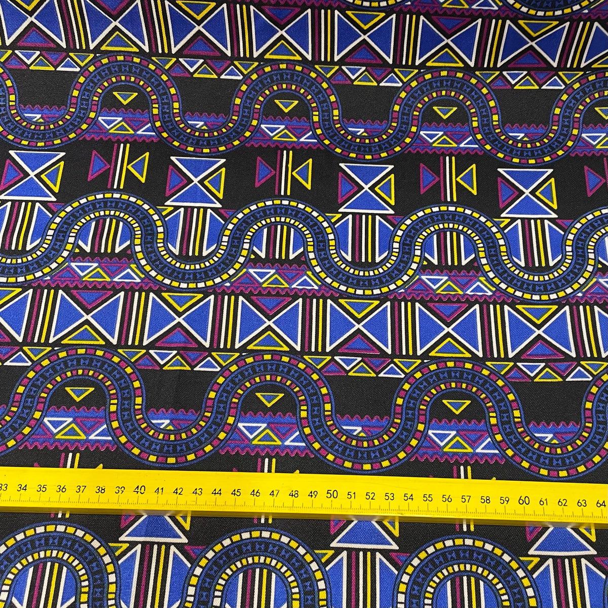 Oxford Afro Grafismos em Movimento Fundo Preto