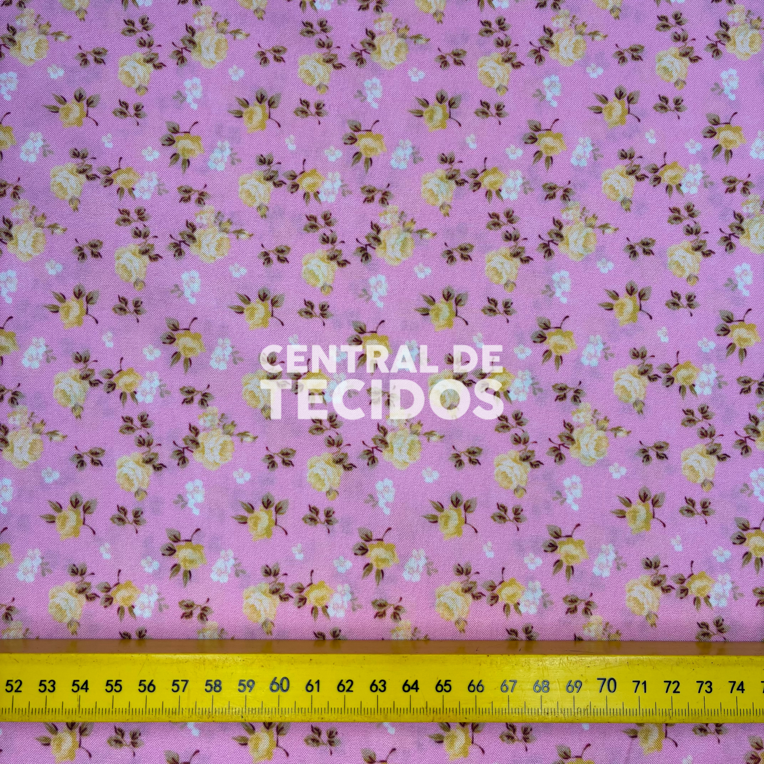 Oxfordine Digital Flores Amarelas Fundo Rosa