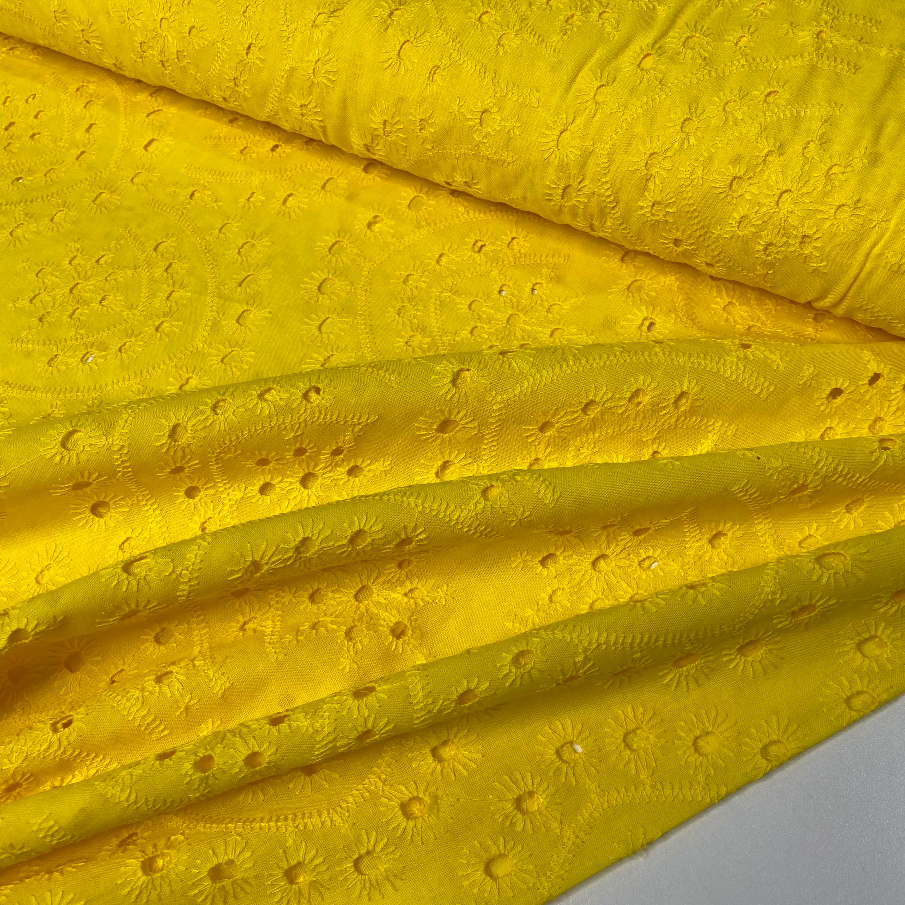 Laise Bordado Algodão Amarelo Ouro
