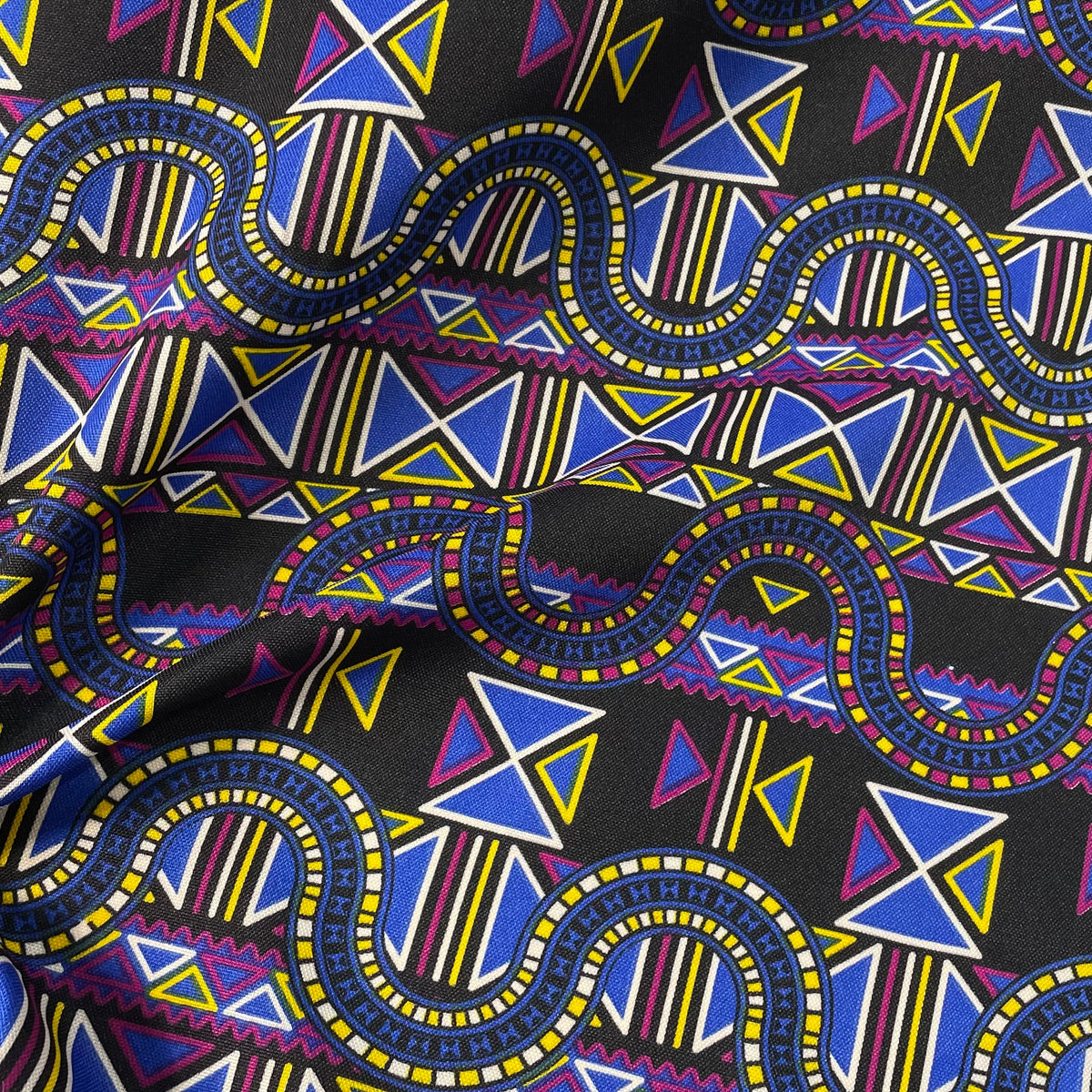 Oxford Afro Grafismos em Movimento Fundo Preto