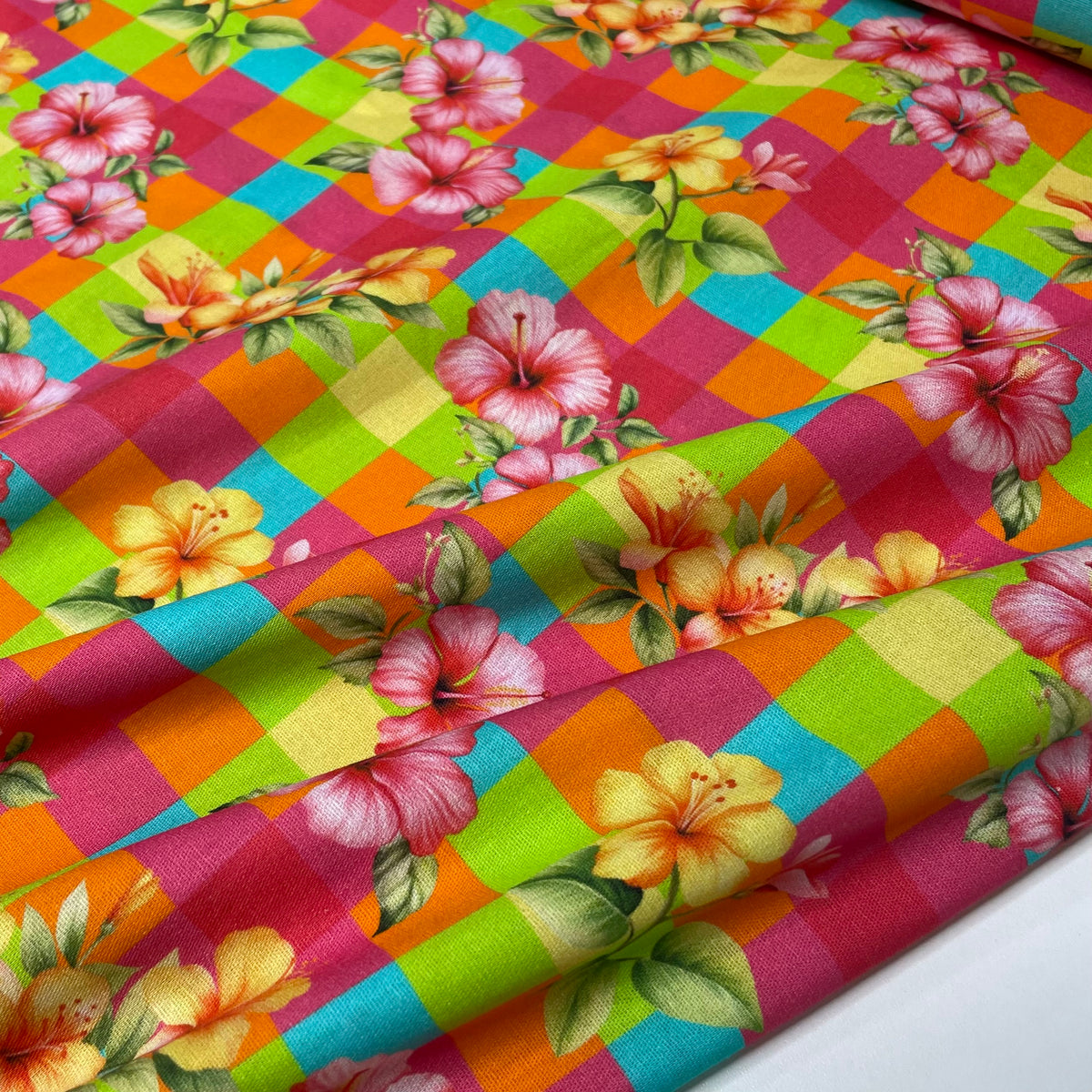 Tricoline Estampado Xadrez Floral
