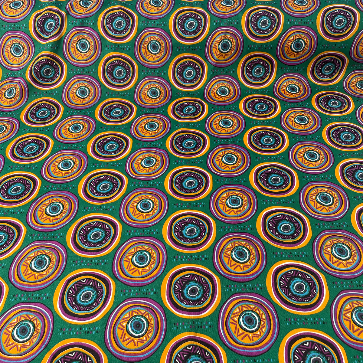 Oxford Afro Círculos Vibrantes Fundo Verde