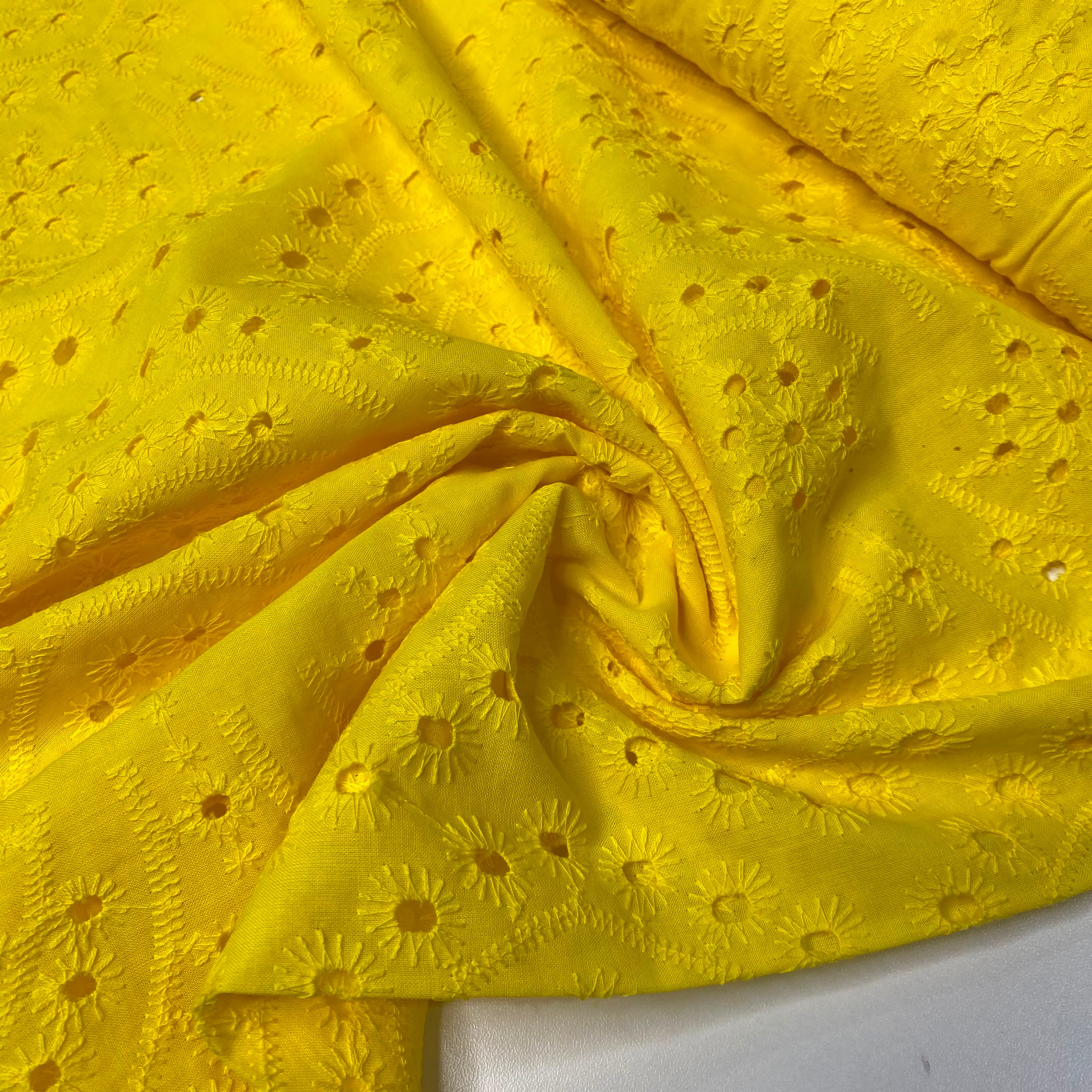 Laise Bordado Algodão Amarelo Ouro