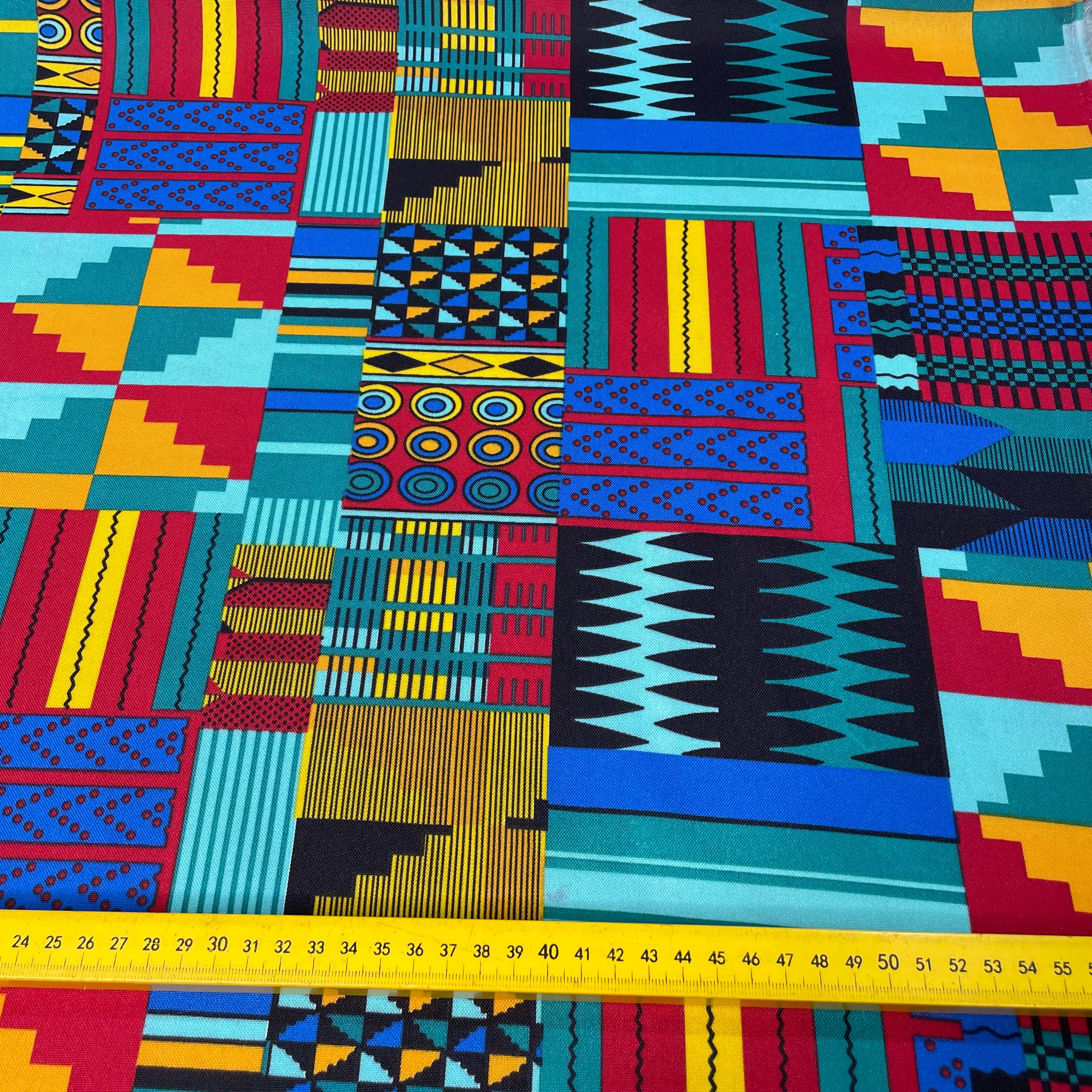 Oxford Étnico Patchwork Tribal Verde Água e Vermelho