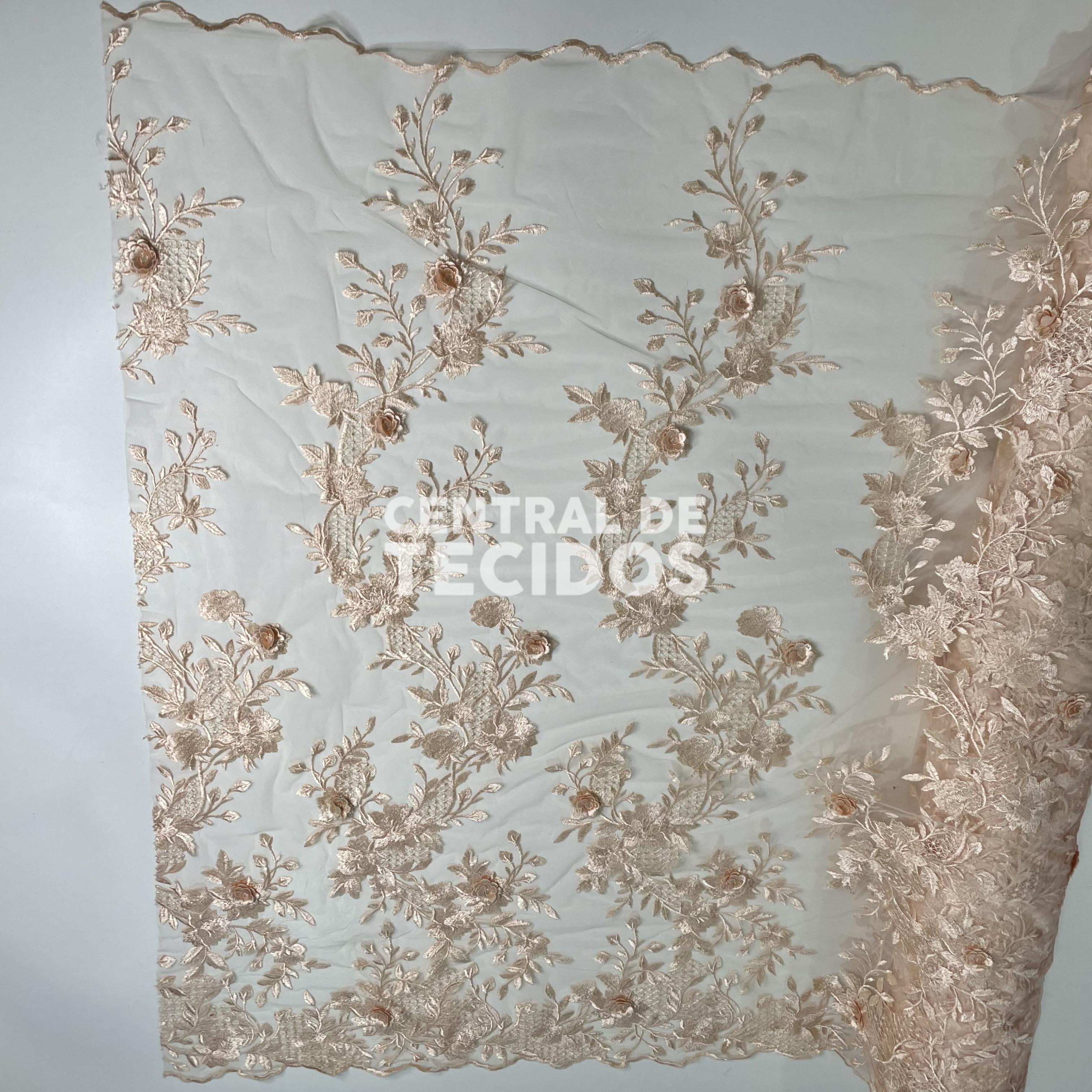 Tule Bordado 3D Floral Nude