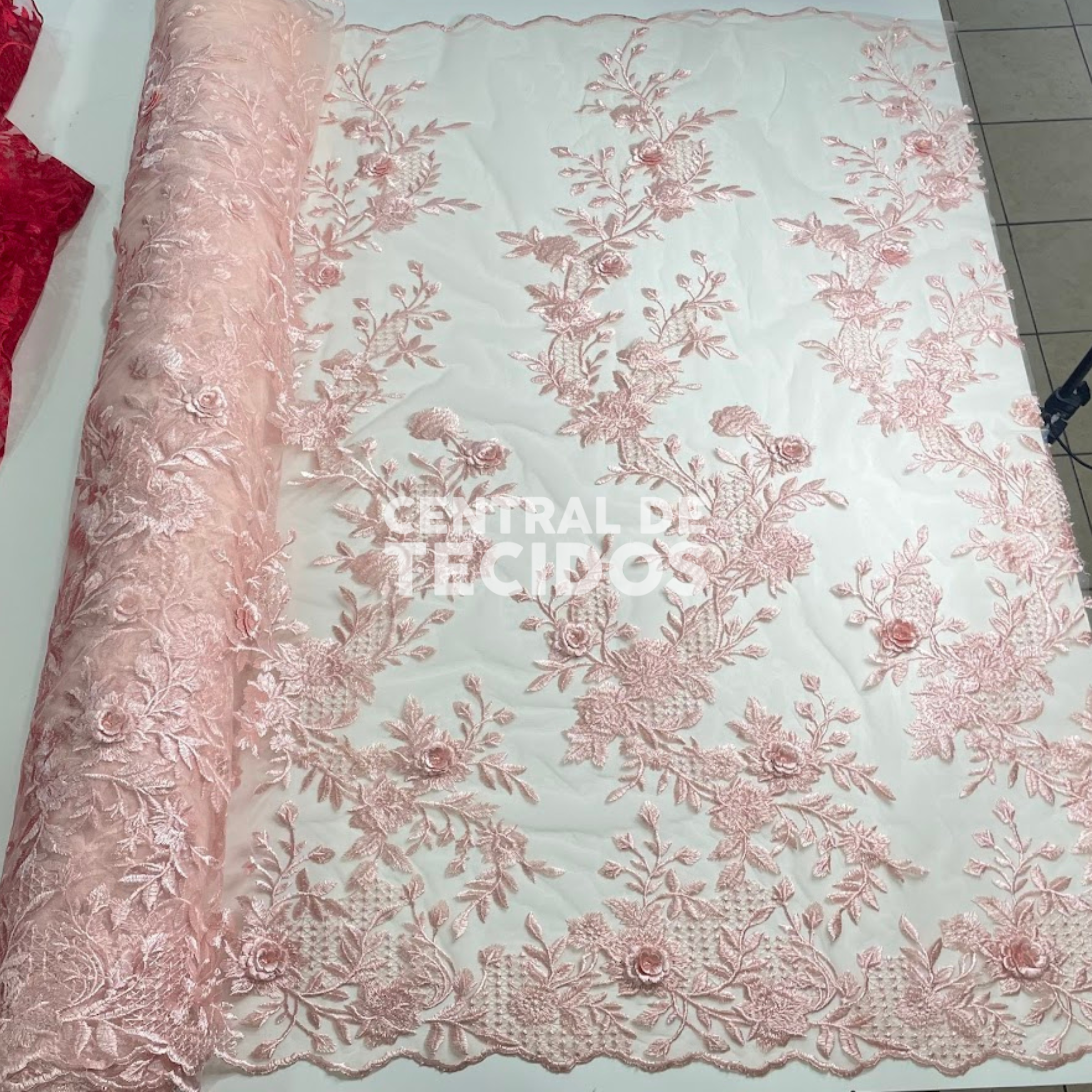 Tule Bordado 3D Floral Rosinha
