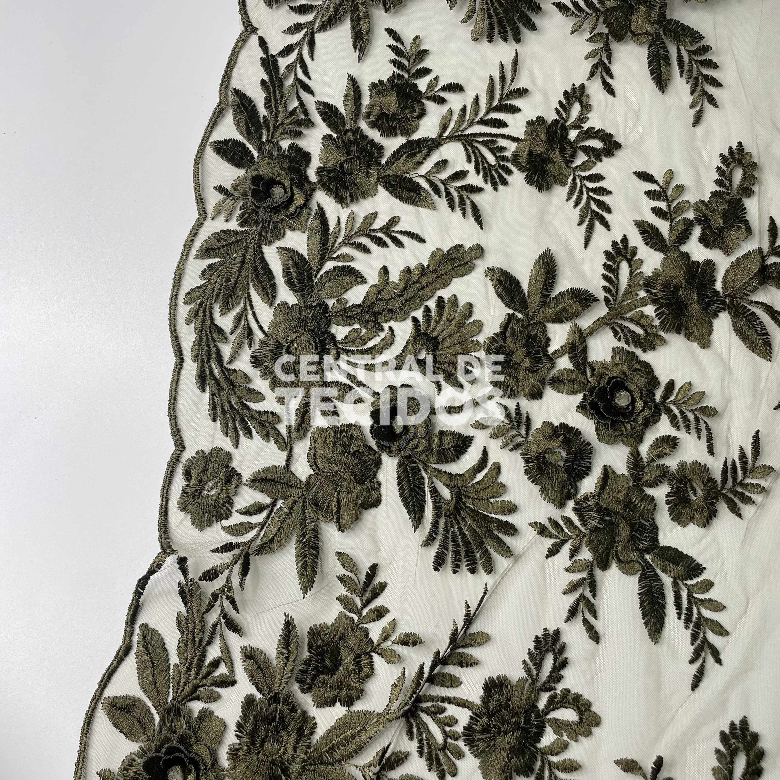 Tule Bordado London 3D Verde Musgo