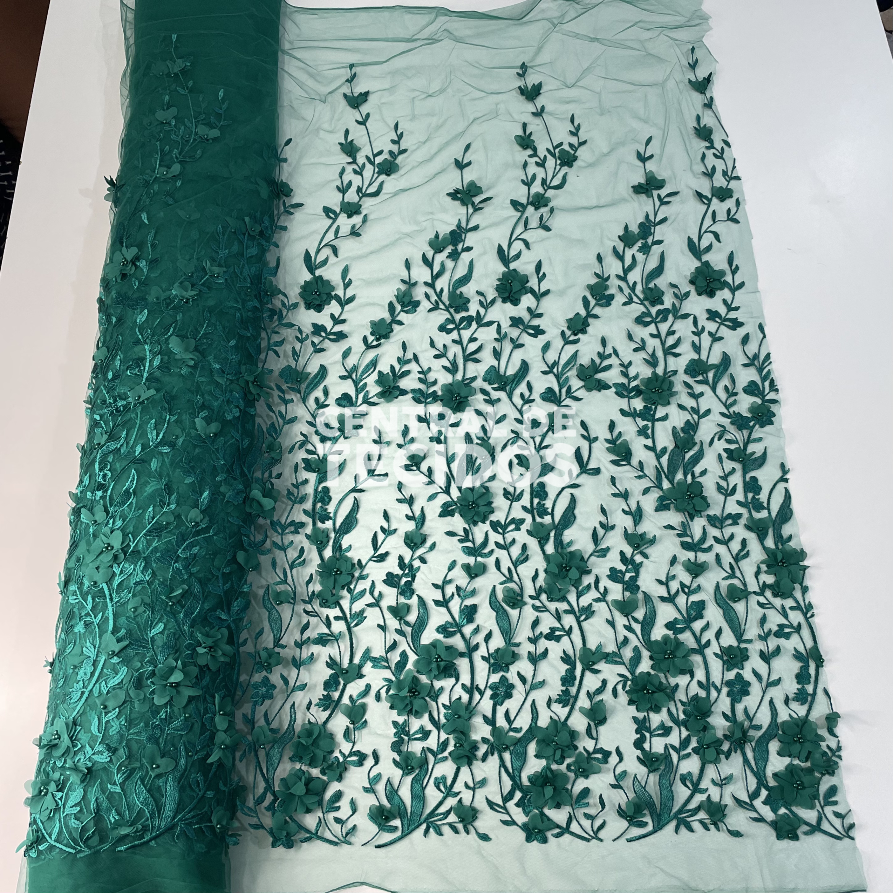 Tule Bordado Pérolas 3D Verde Floresta