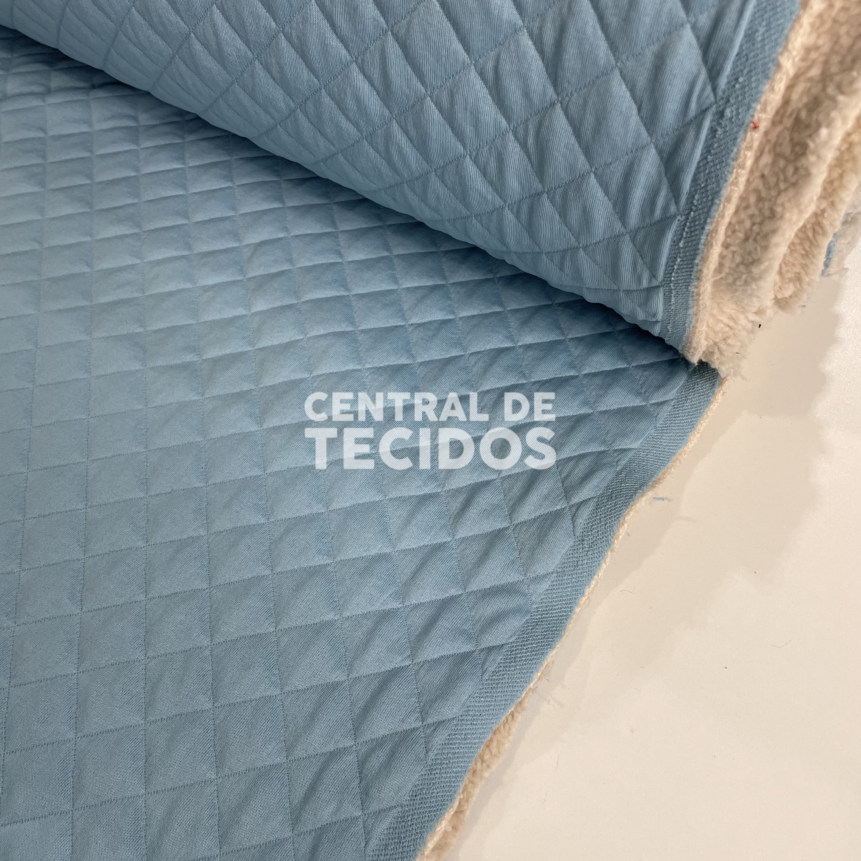 Matelassê Double Carneirinho Azul