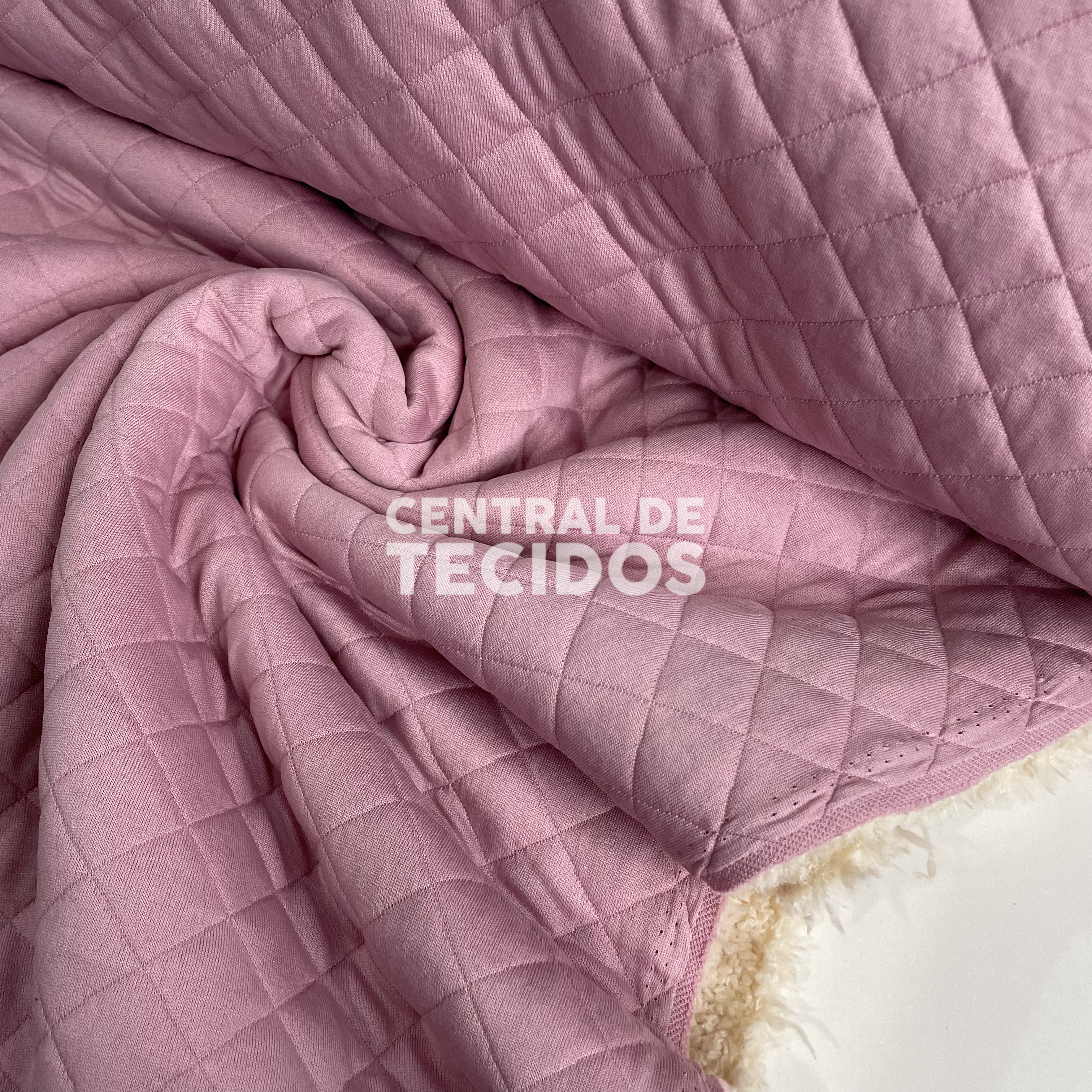 Matelassê Double Carneirinho Rosa