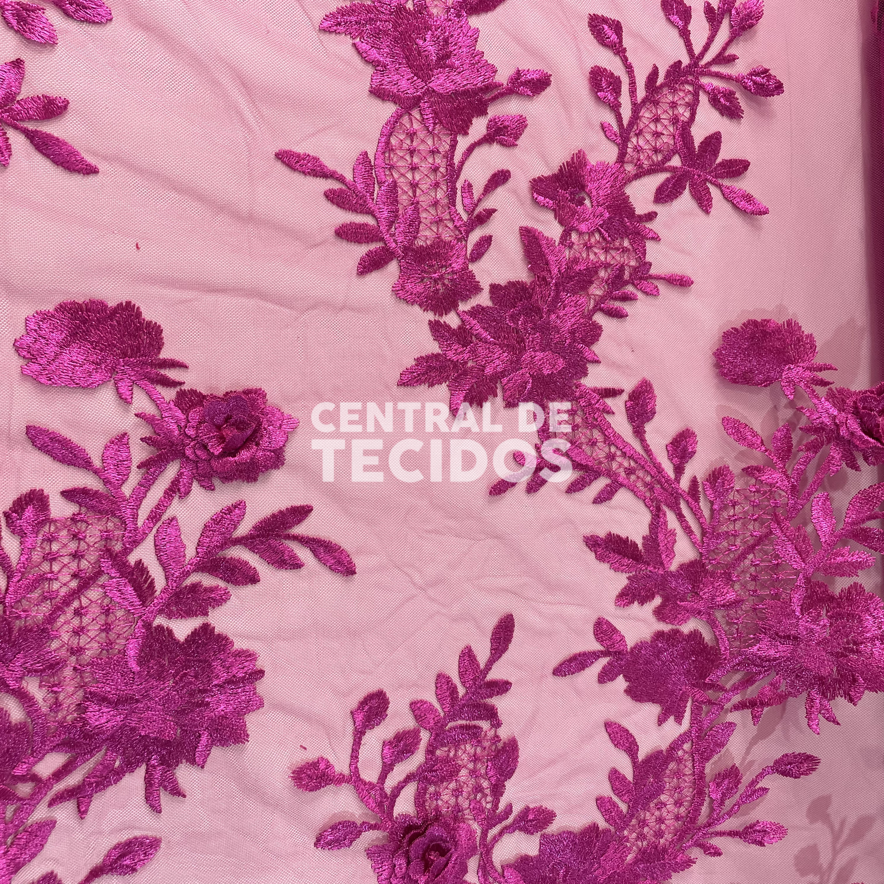 Tule Bordado 3D Floral Fúcsia