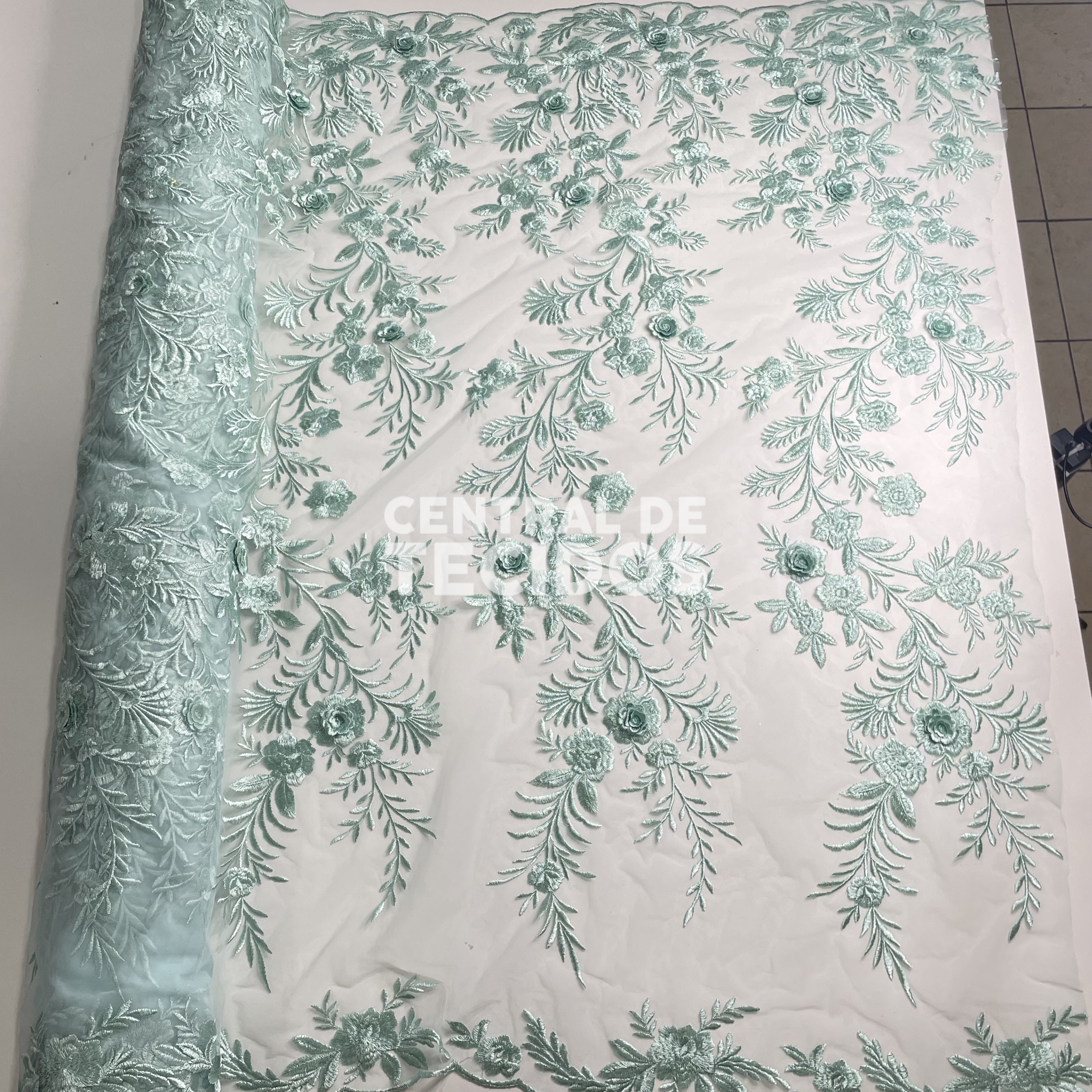 Tule Bordado London 3D Verde Água