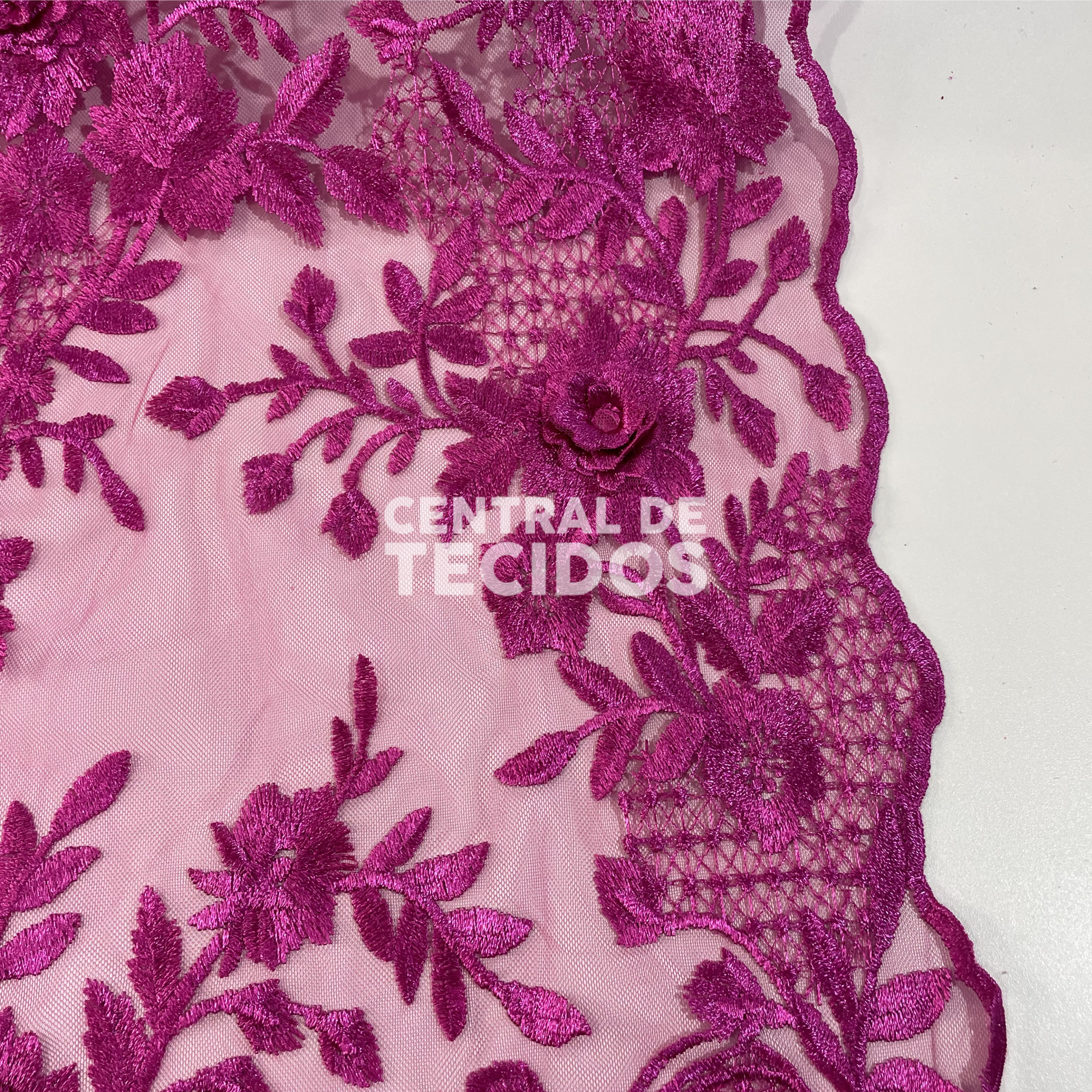 Tule Bordado 3D Floral Fúcsia
