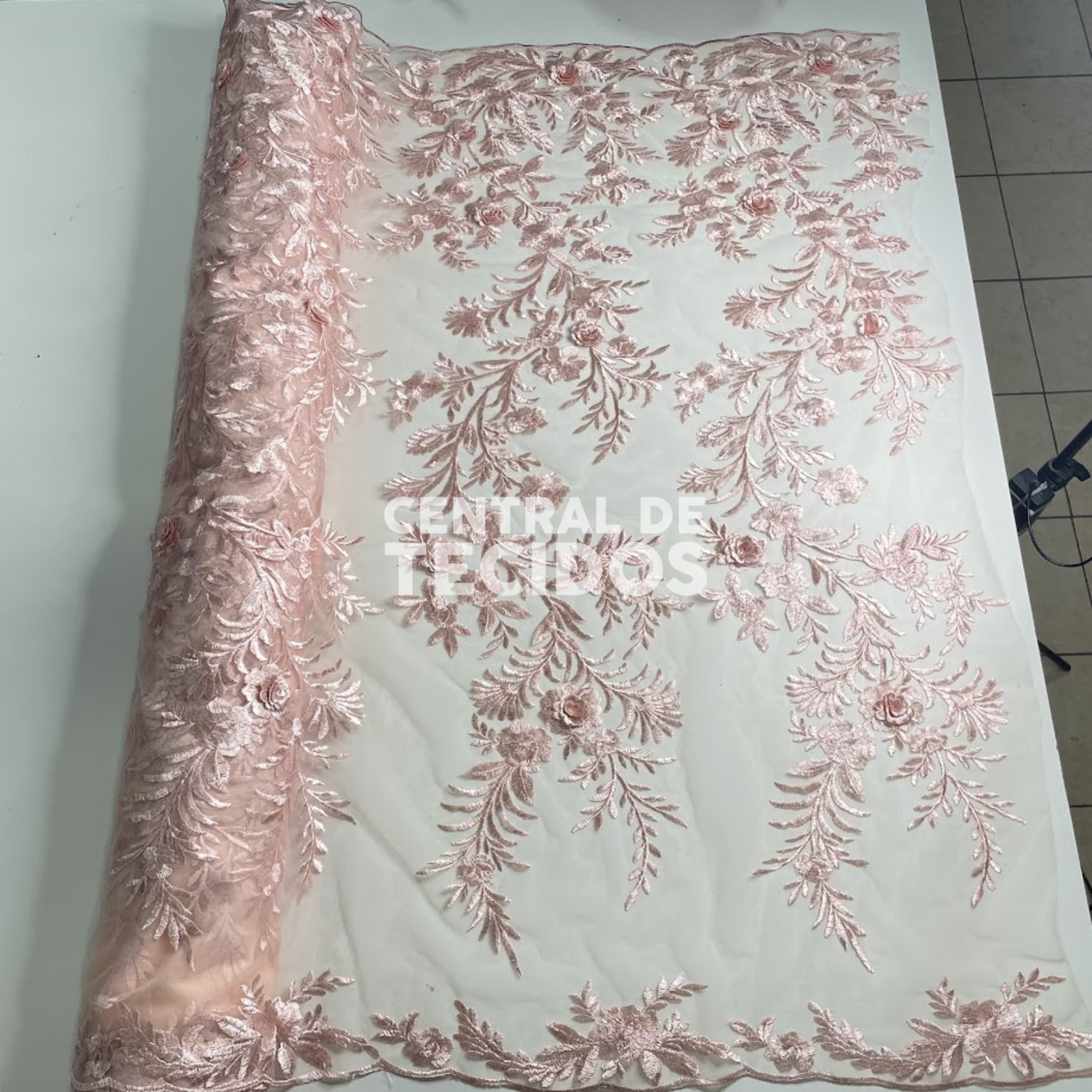 Tule Bordado London 3D Rose