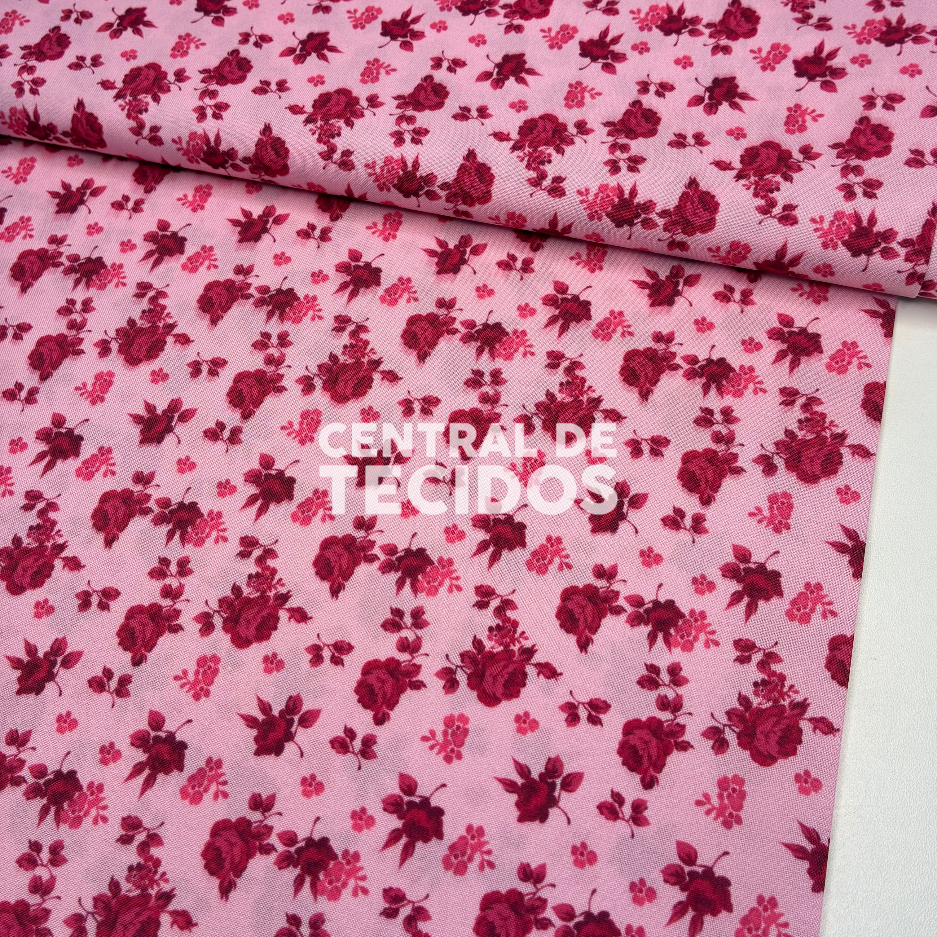 Oxfordine Digital Rosas Vermelho Fundo Rosa
