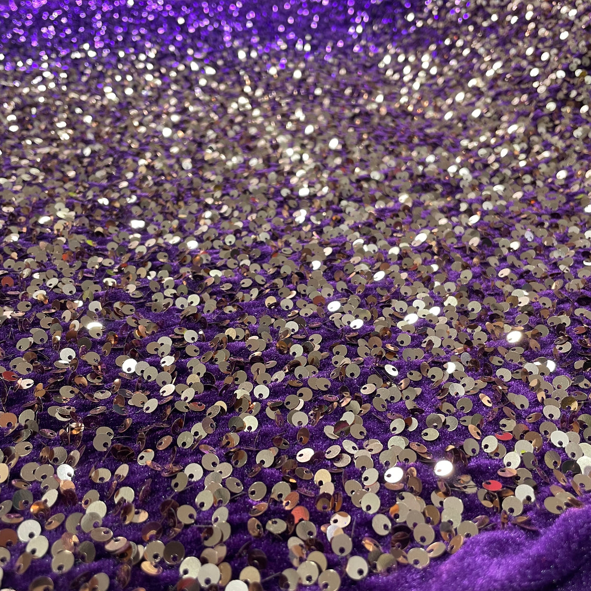 Veludo Paetê Degradê Roxo e Dourado