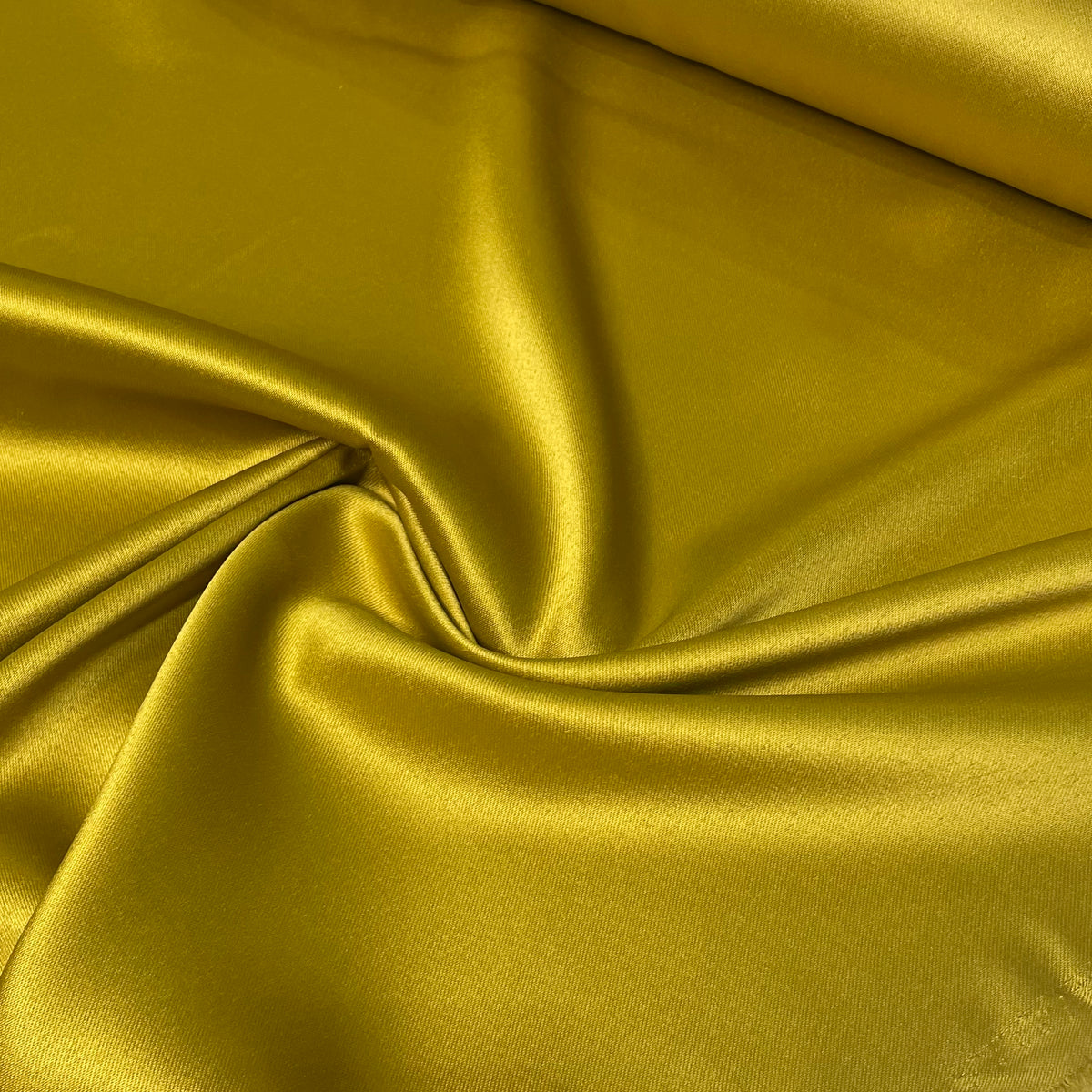 Crepe Prada Dourado