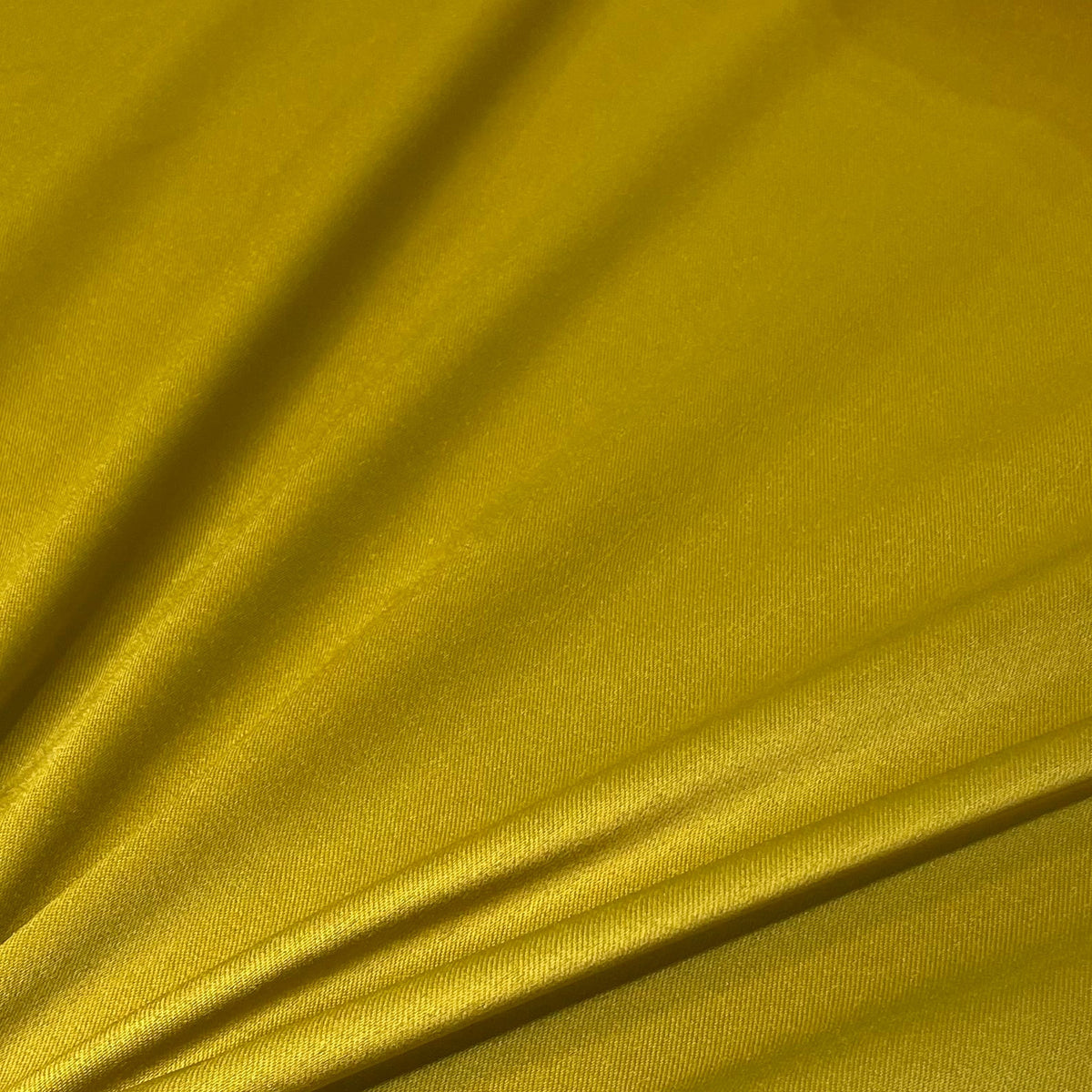 Crepe Prada Dourado
