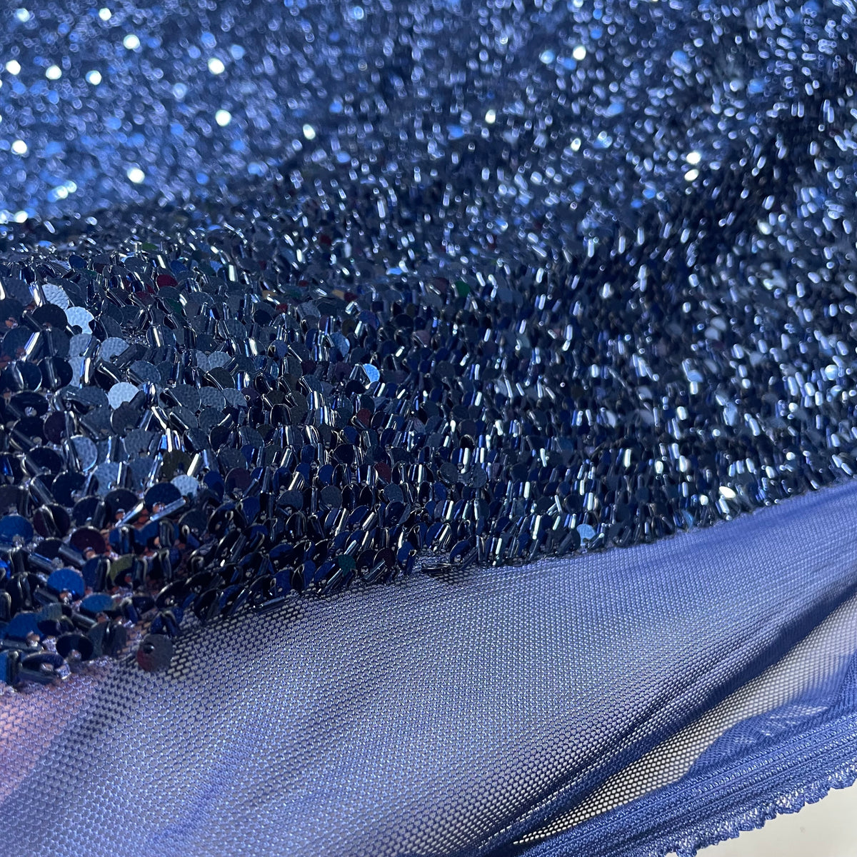 Tule Paetê com Canutilho Azul Marinho